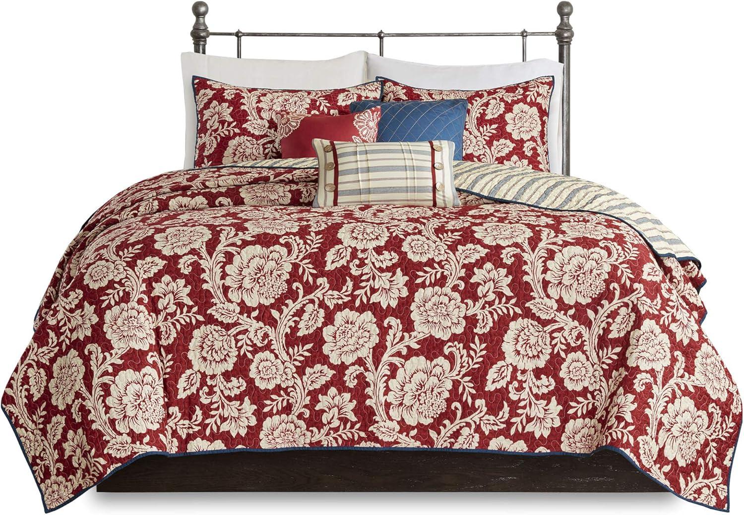 Lucy Reversible Cotton Twill Quilt Set with Throw Pillows