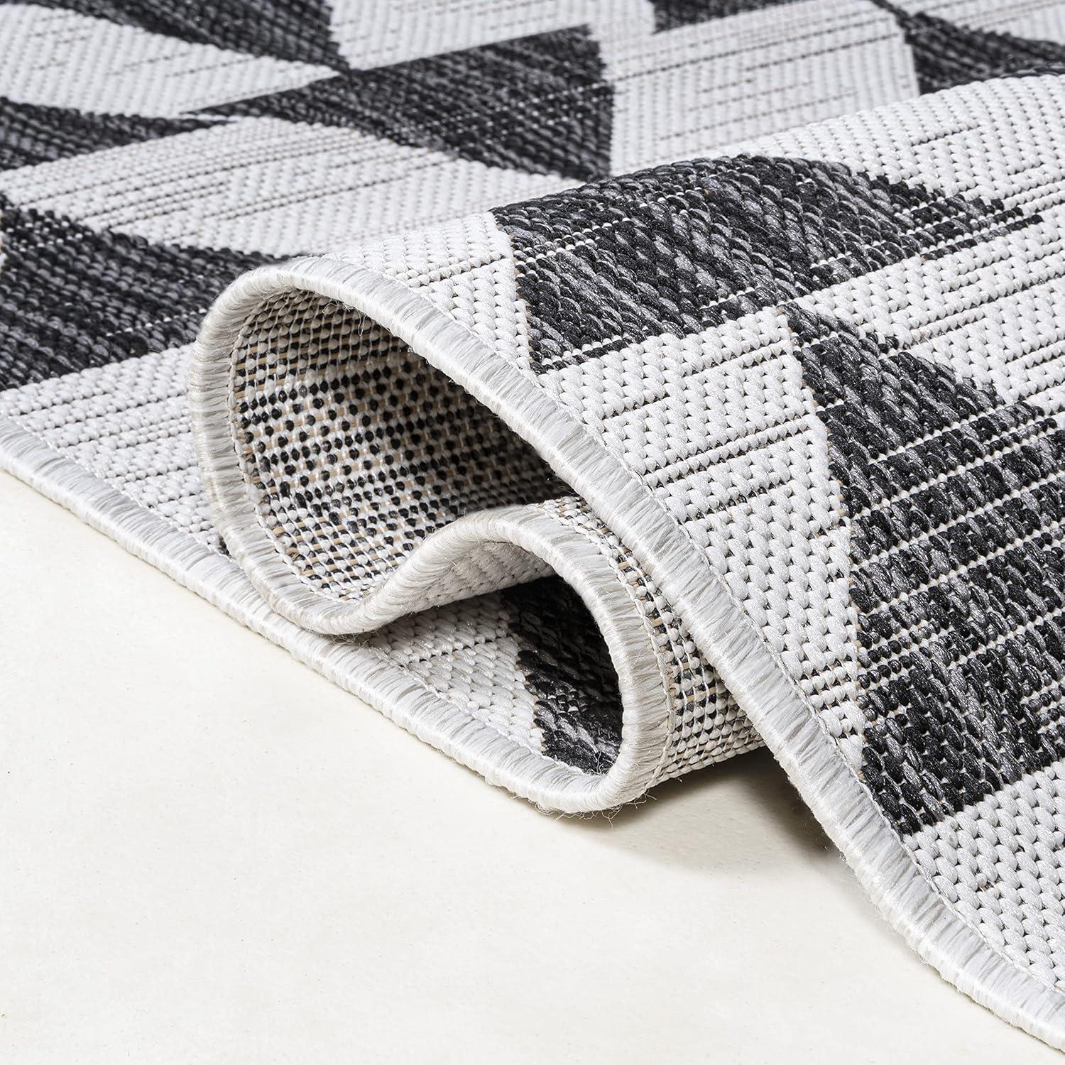 Andratx Modern  Geometric Indoor/Outdoor Area Rug - JONATHAN Y