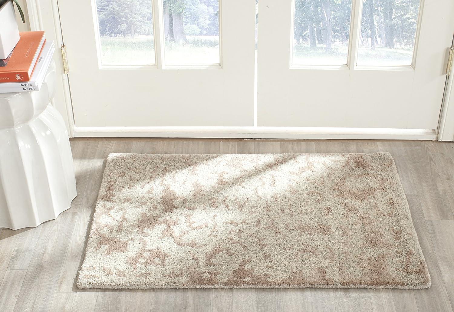 Soho SOH525 Hand Tufted Area Rug  - Safavieh