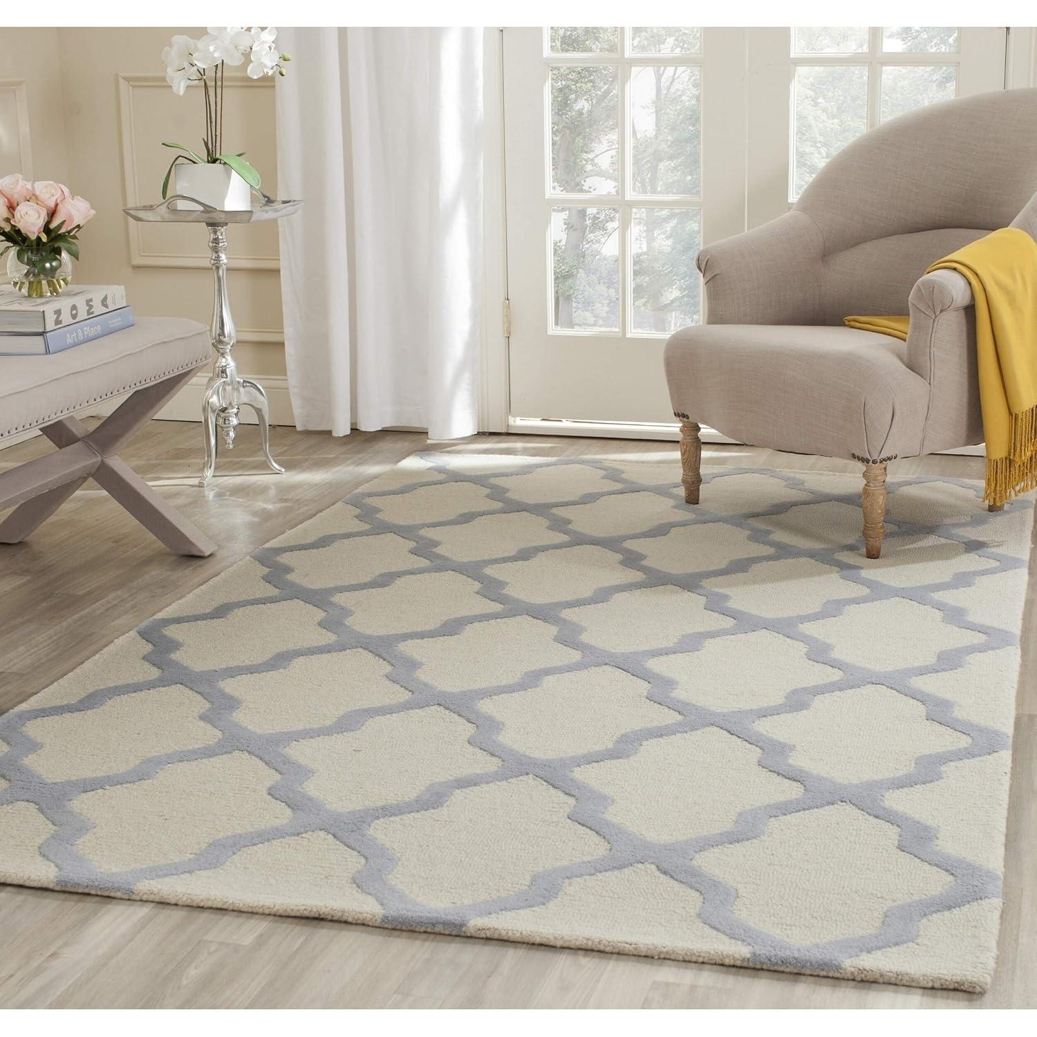 SAFAVIEH Cambridge Liam Geometric Wool Area Rug, Ivory/Light Blue, 9' x 12'