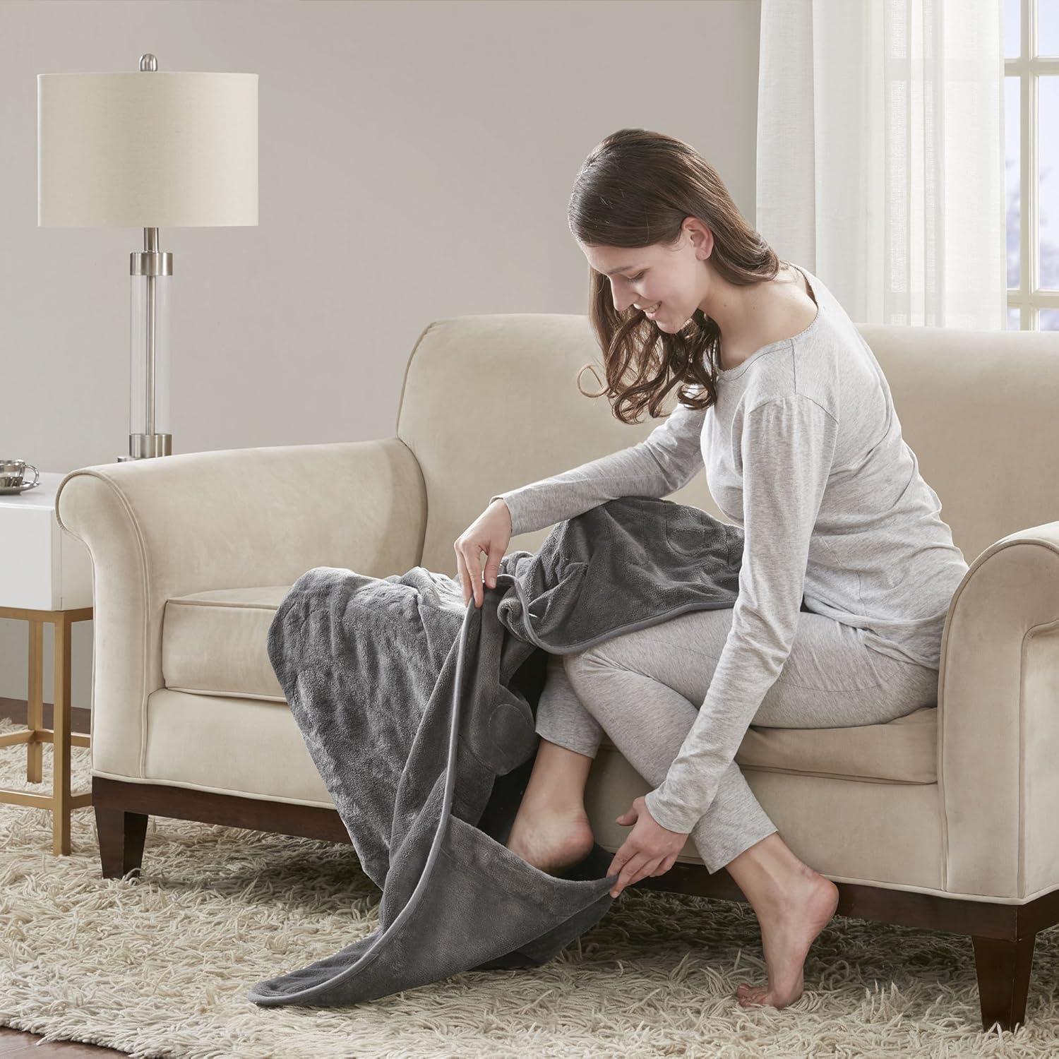 Beautyrest Throw Electric Heated Microlight Plush with Foot Pocket Throw 50x62 Gray