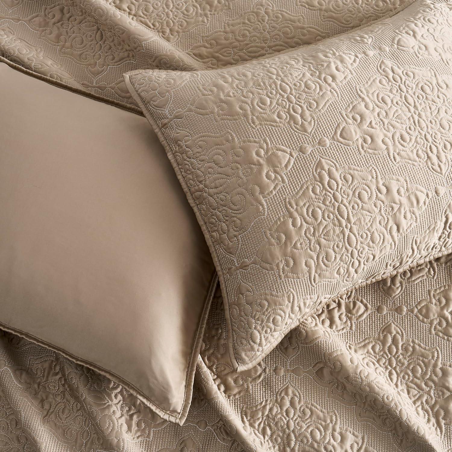 Wonderful Textile Satin Quilt Set Cooling 5-Piece Bedding Set