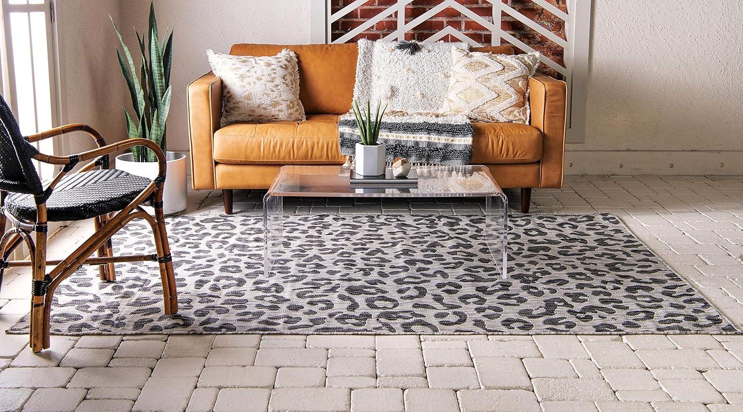 Unique Loom Outdoor Safari Collection Area Rug - Leopard (8' x 11' 4" Rectangle Light Gray/Gray)