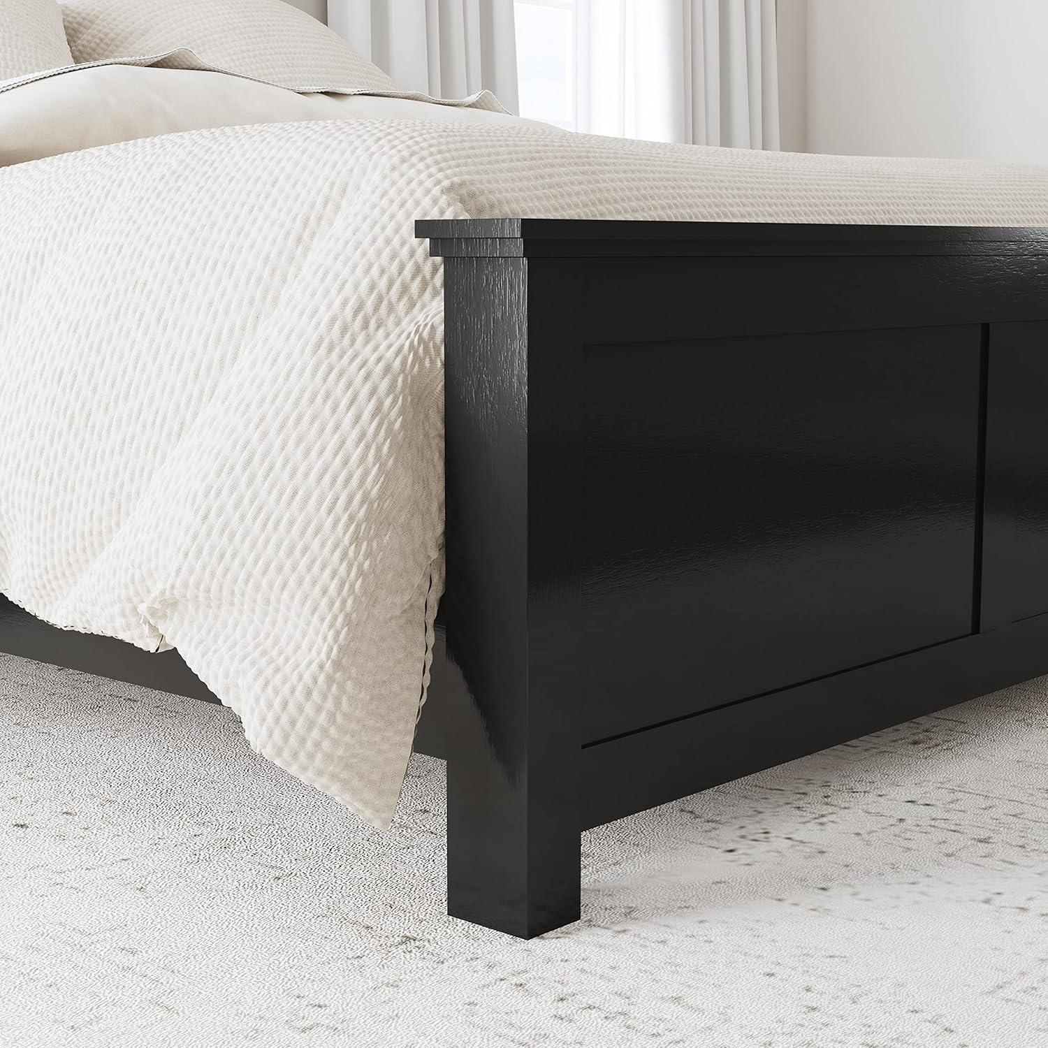 Homestyles Oak Park 66.5" Traditional Wood Queen Panel Bed in Black