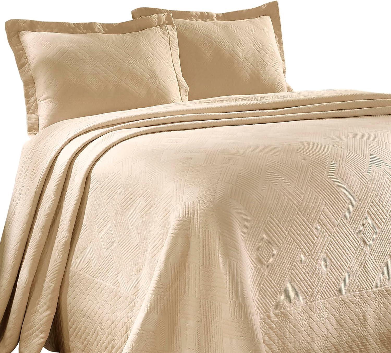 Superior Cotton Jacquard Geometric Bedspread Set Of 3 Pieces, King, Ivory