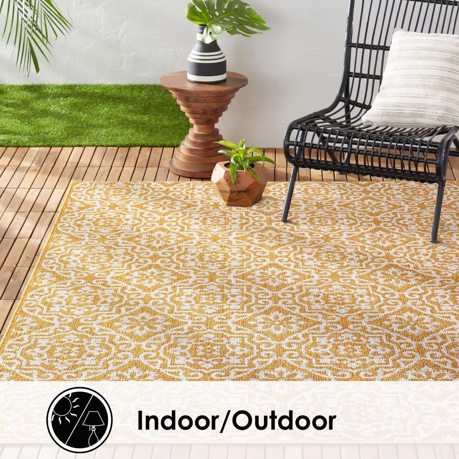 Nicole Miller New York Patio Country Danica Geometric Indoor/Outdoor Area Rug, Yellow/White