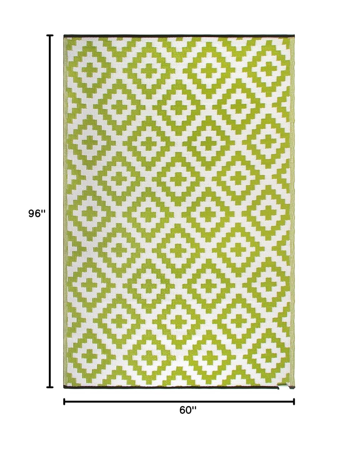 FH Home Outdoor Rug - Waterproof, Fade Resistant, Crease-Free - Premium Recycled Plastic - Geometric - Patio, Porch, Deck, Balcony - Aztec - Green & White - 5 x 8 ft