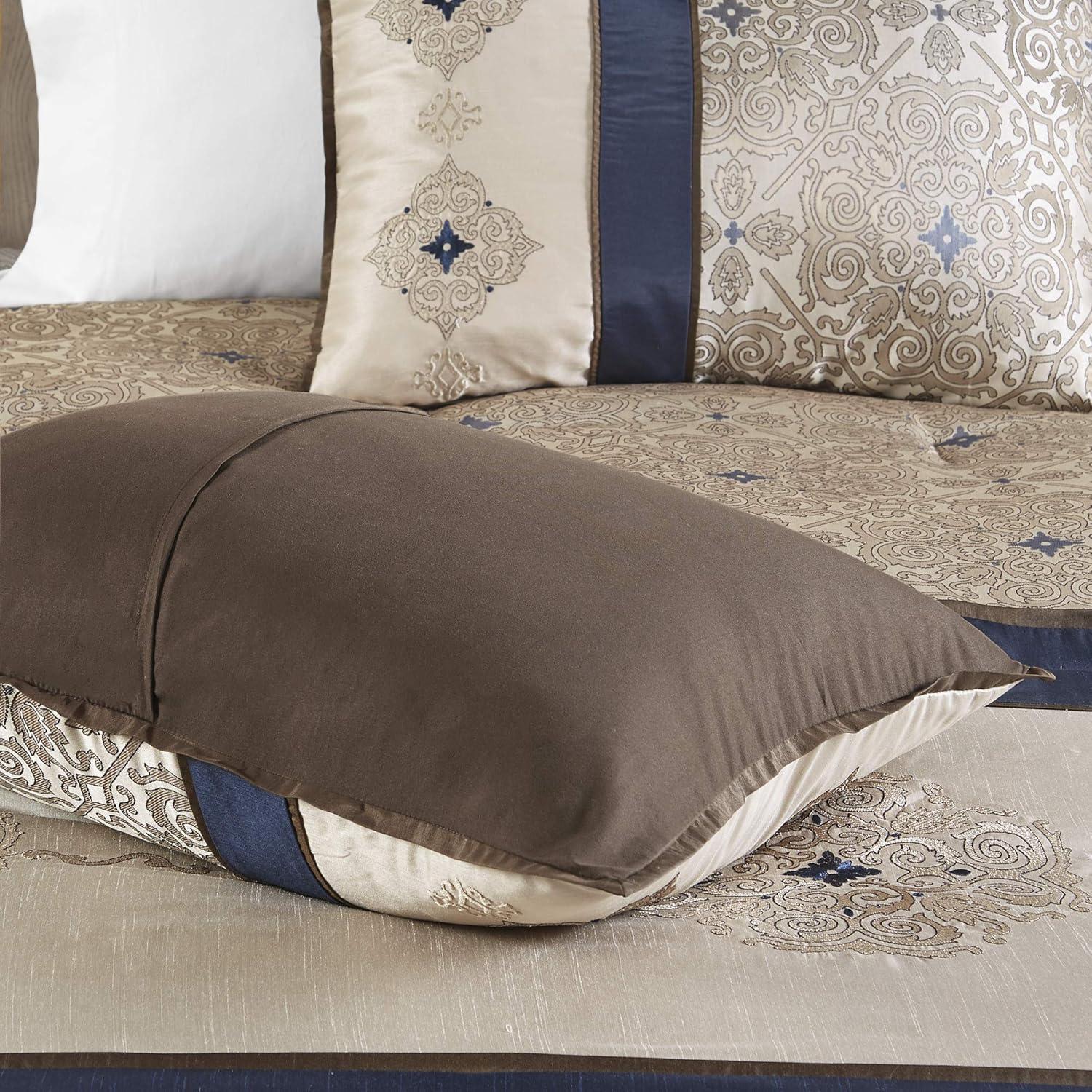 Madison Park Essentials Delaney Jacquard Traditional 24 Piece Room in a Bag