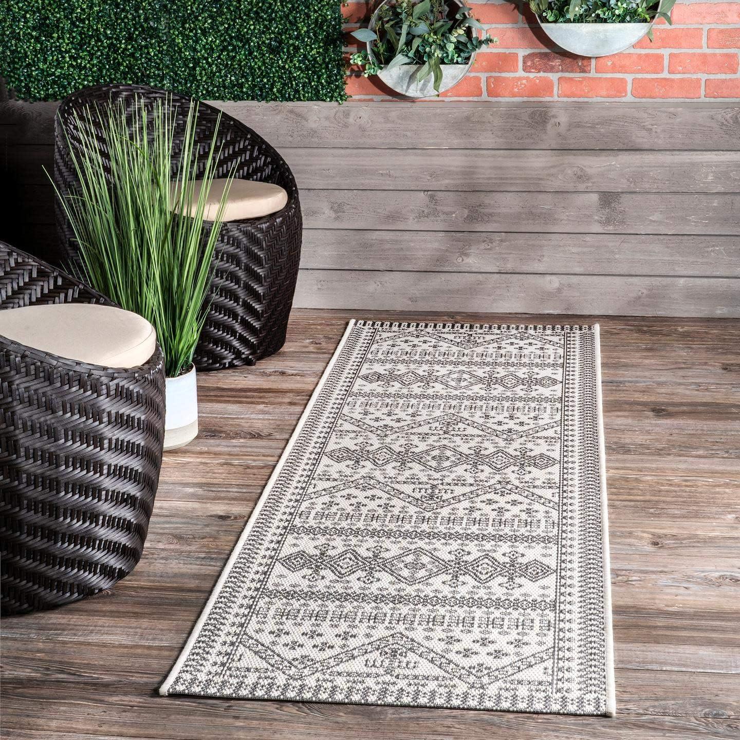 Nuloom Kandace Bohemian Indoor and Outdoor Area Rug