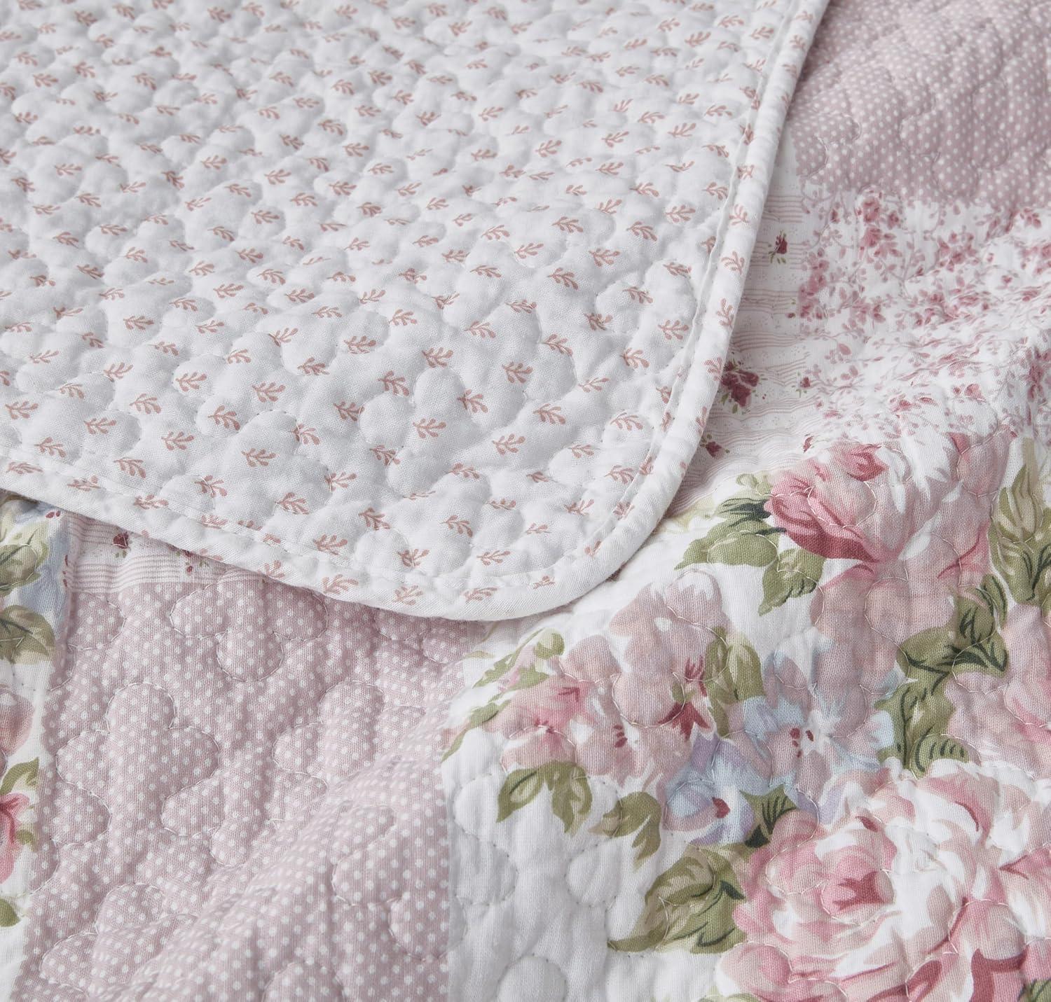Chezmoi Collection Rosy Cotton Standard Patchwork Quilt Set