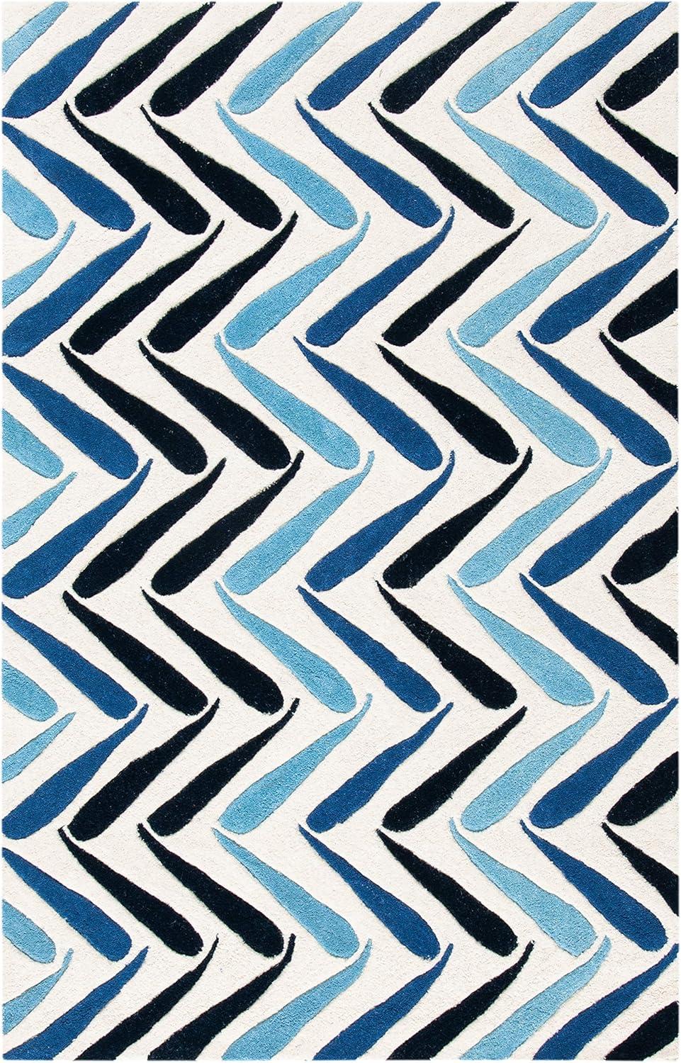 SAFAVIEH Soho Jaimie Chevron Wool Area Rug, Ivory/Blue, 3'6" x 5'6"