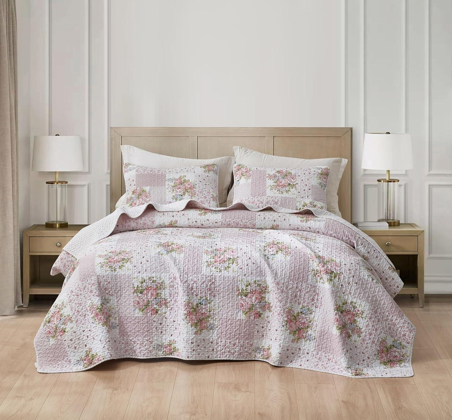 Pink Floral Patchwork Twin Reversible Cotton Quilt Set