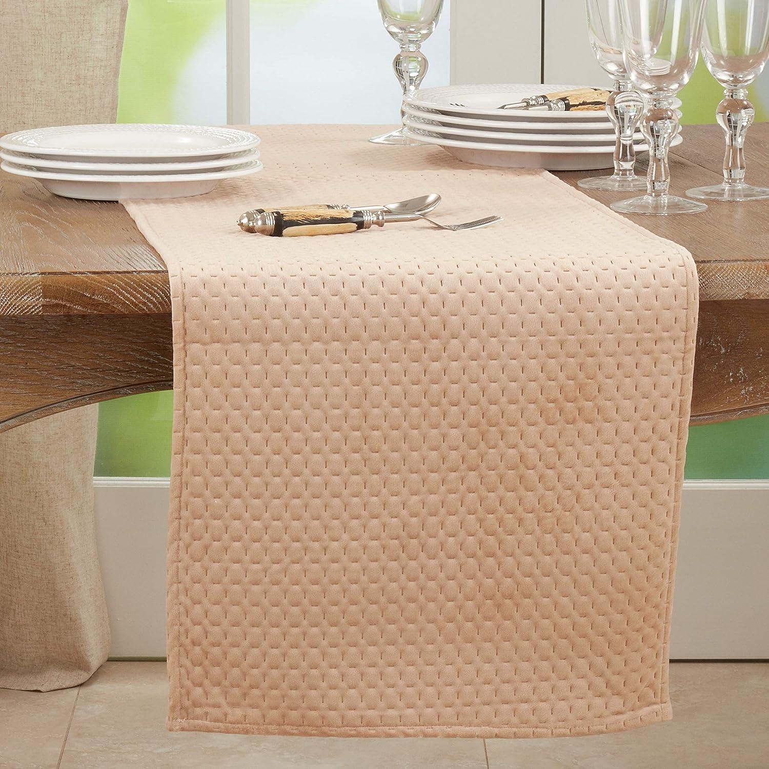 Saro Lifestyle Pinsonic Velvet Table Runner