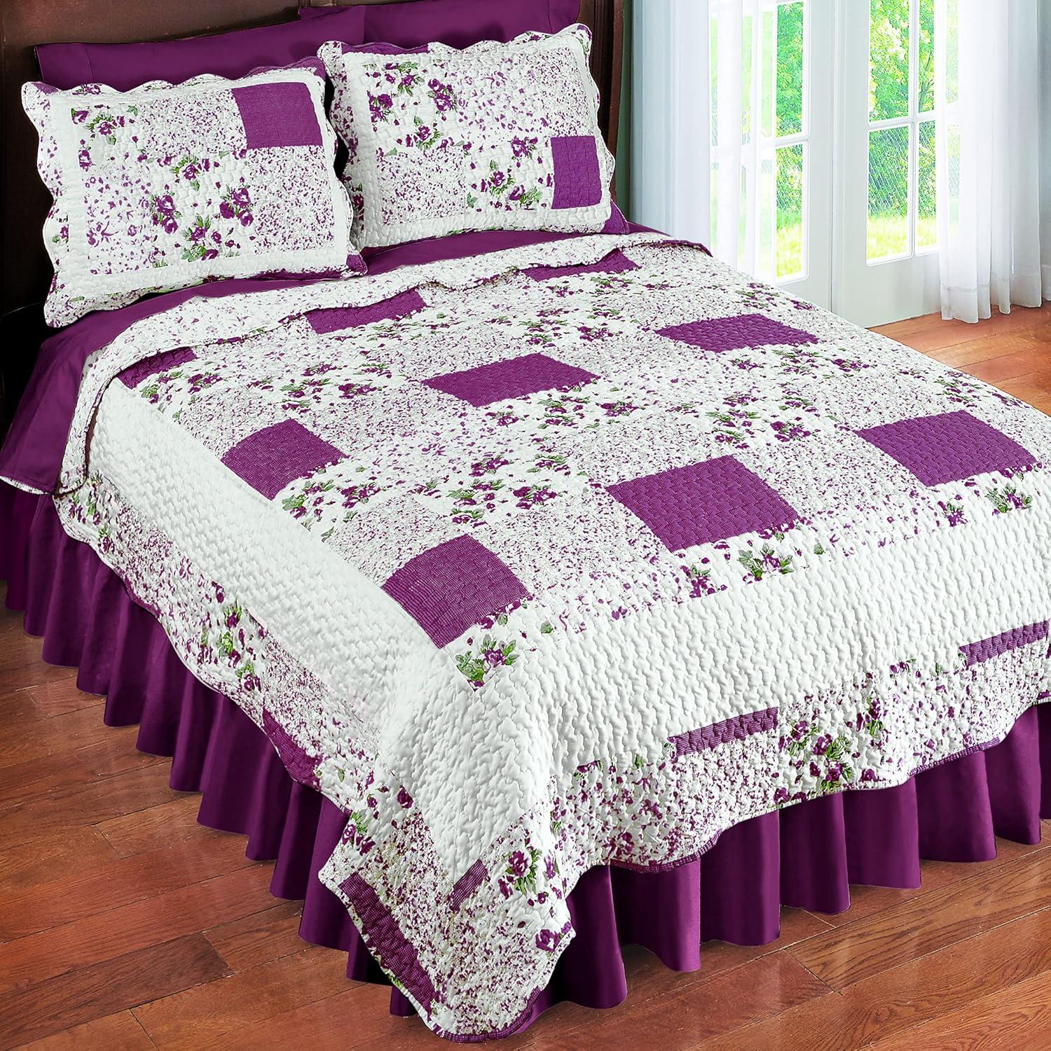 Winston Brands Geometric Shapes Quilt