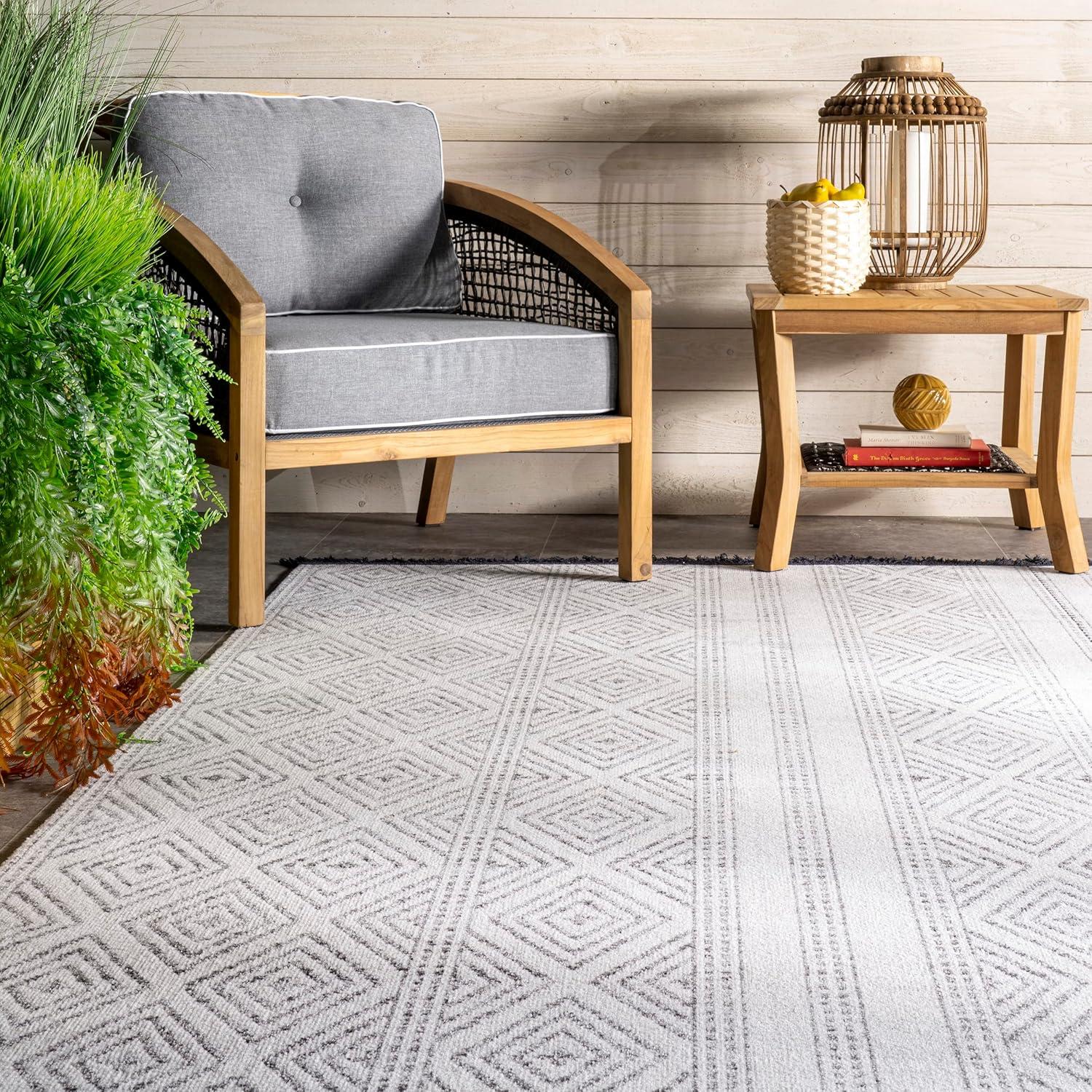 Nuloom Outdoor Striped Miriam Area Rug