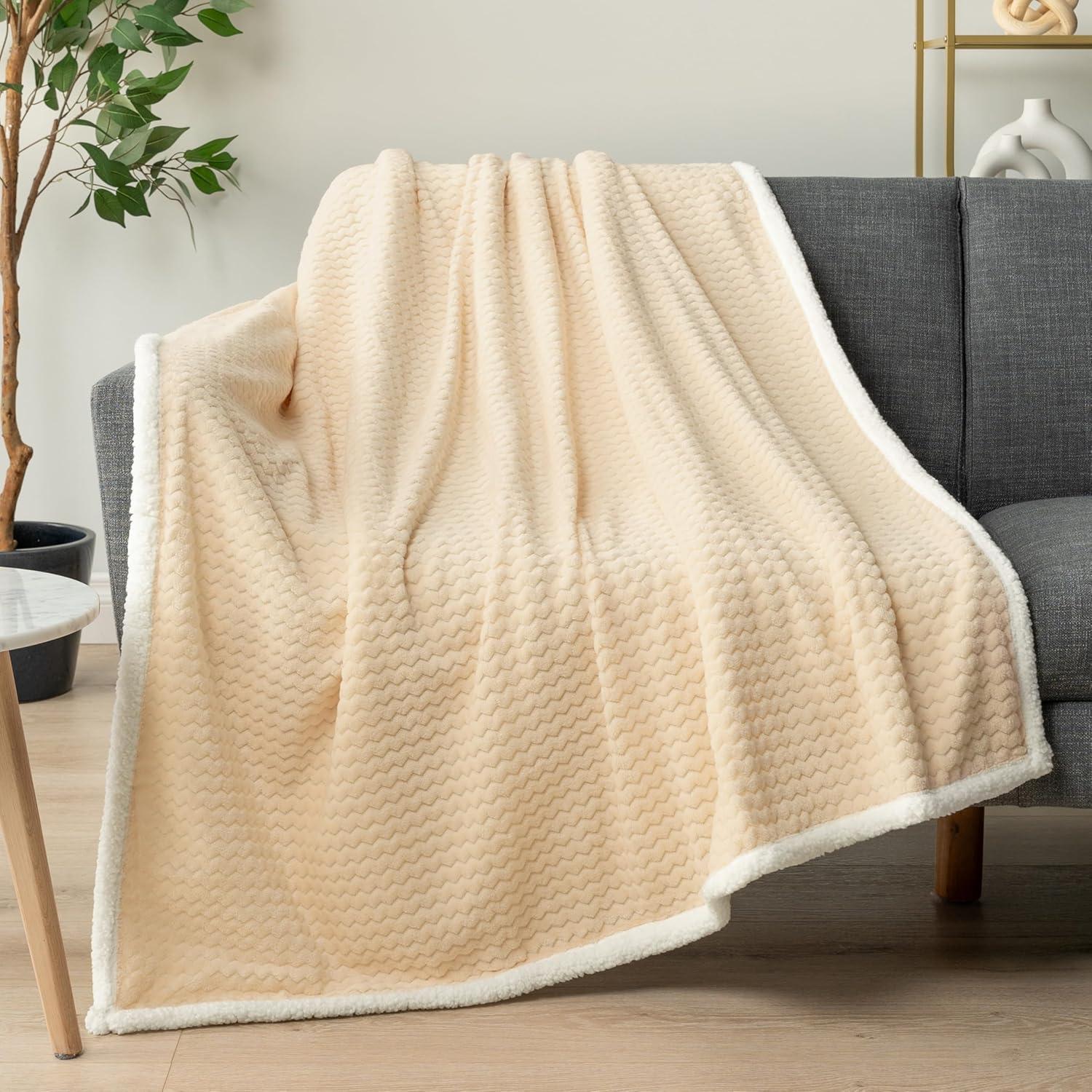 Pavilia Hand Woven Throw Blanket
