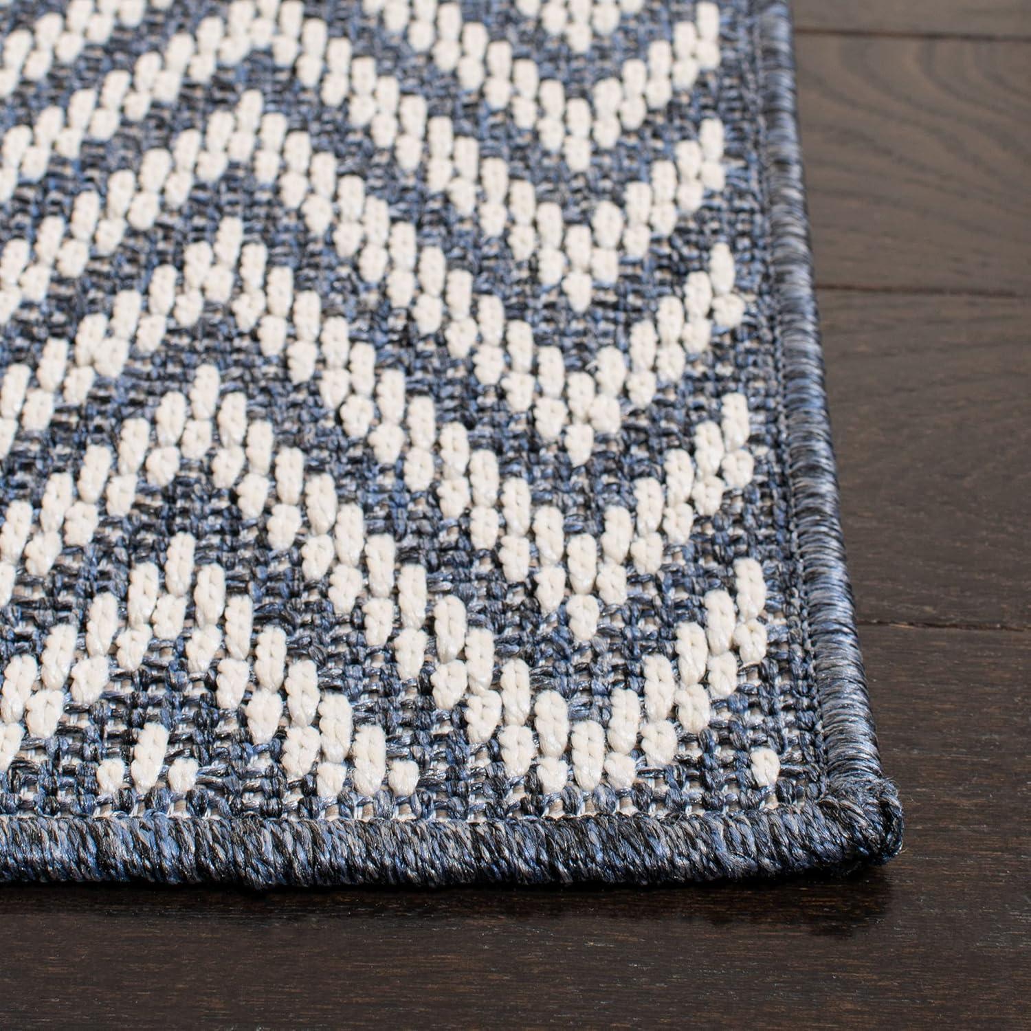 Bermuda BMU812 Power Loomed Indoor/Outdoor Area Rug - Blue/Creme - 4'x6' - Safavieh.