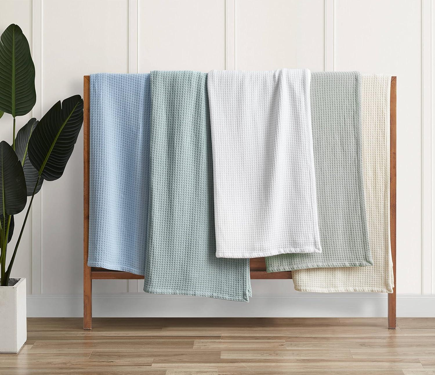 Coastal Knit King-Sized Cotton Blanket in Aqua