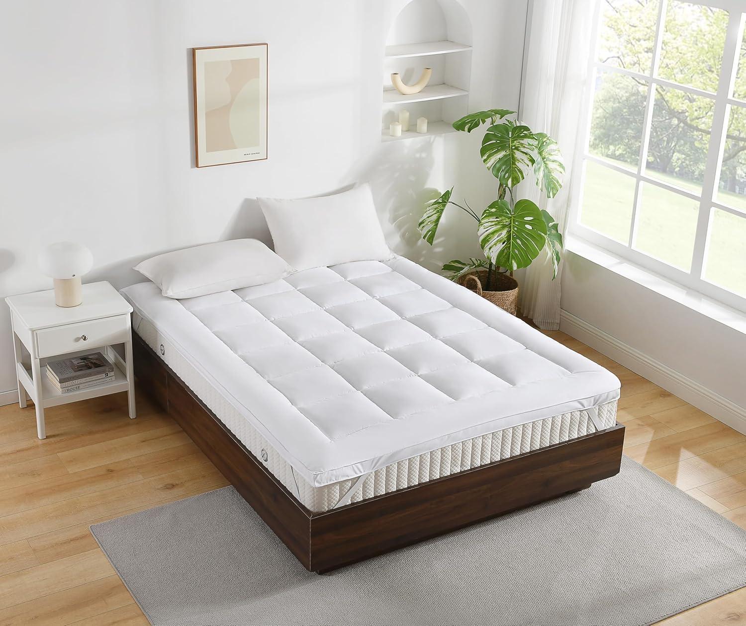 Royal Hotel Bedding Mattress Topper, Twin-XL, 2 Inches Hypoallergenic Overfilled Down Alternative Anchor Bands Mattress Topper