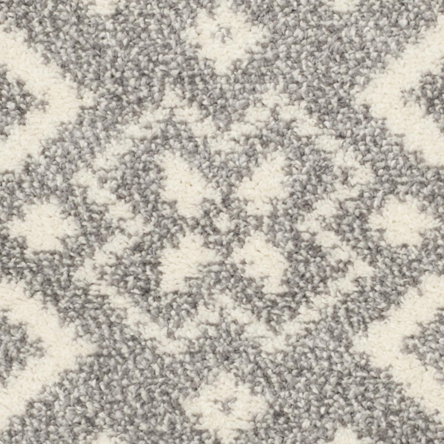 Chic Ivory & Silver Hand-Knotted Synthetic Area Rug - 2'6" x 4'