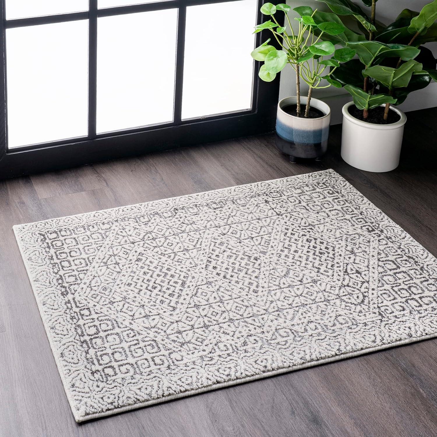 Reversible Easy-Care Synthetic Accent Rug, 2' x 3', Light Grey