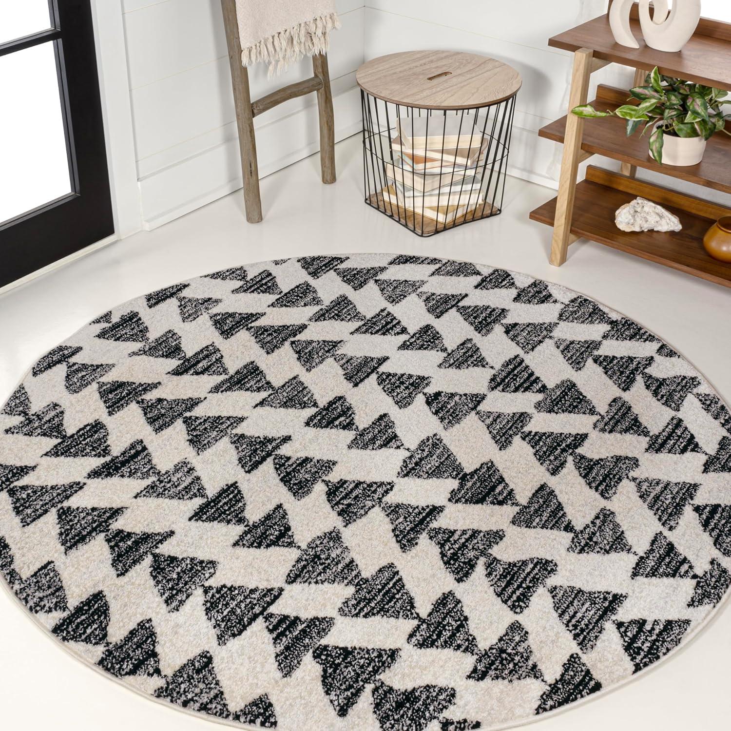 Aisha Moroccan Triangle Geometric Indoor Area Rug - JONATHAN Y