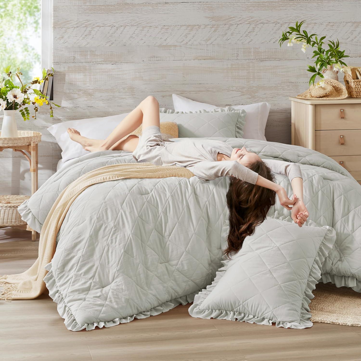 Ruffle Edge Comforter Set - Full/Queen Gray, Farmhouse All-Season 3 PCS Bedding Set with Modern Neutral Design for Easy Care Bedrooms