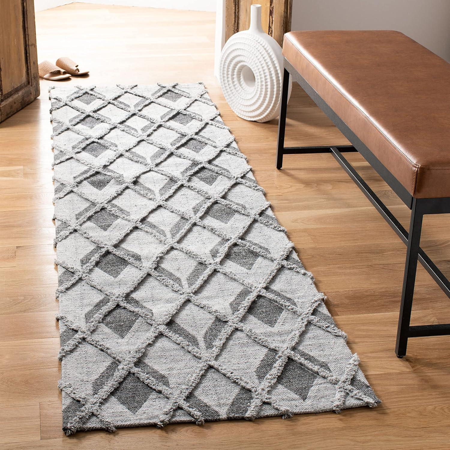 Off-White Geometric Flat Woven Wool 4' x 6' Rug