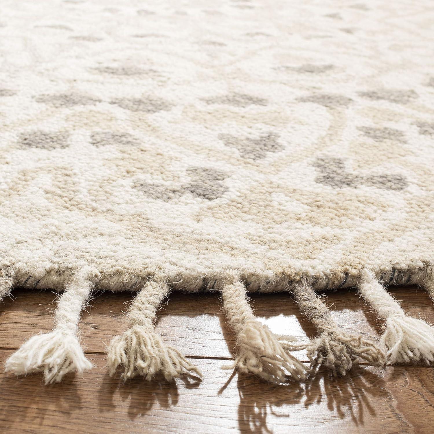 Blossom BLM459 Hand Tufted Indoor Area Rug - Ivory/Taupe - 6' Round - Safavieh