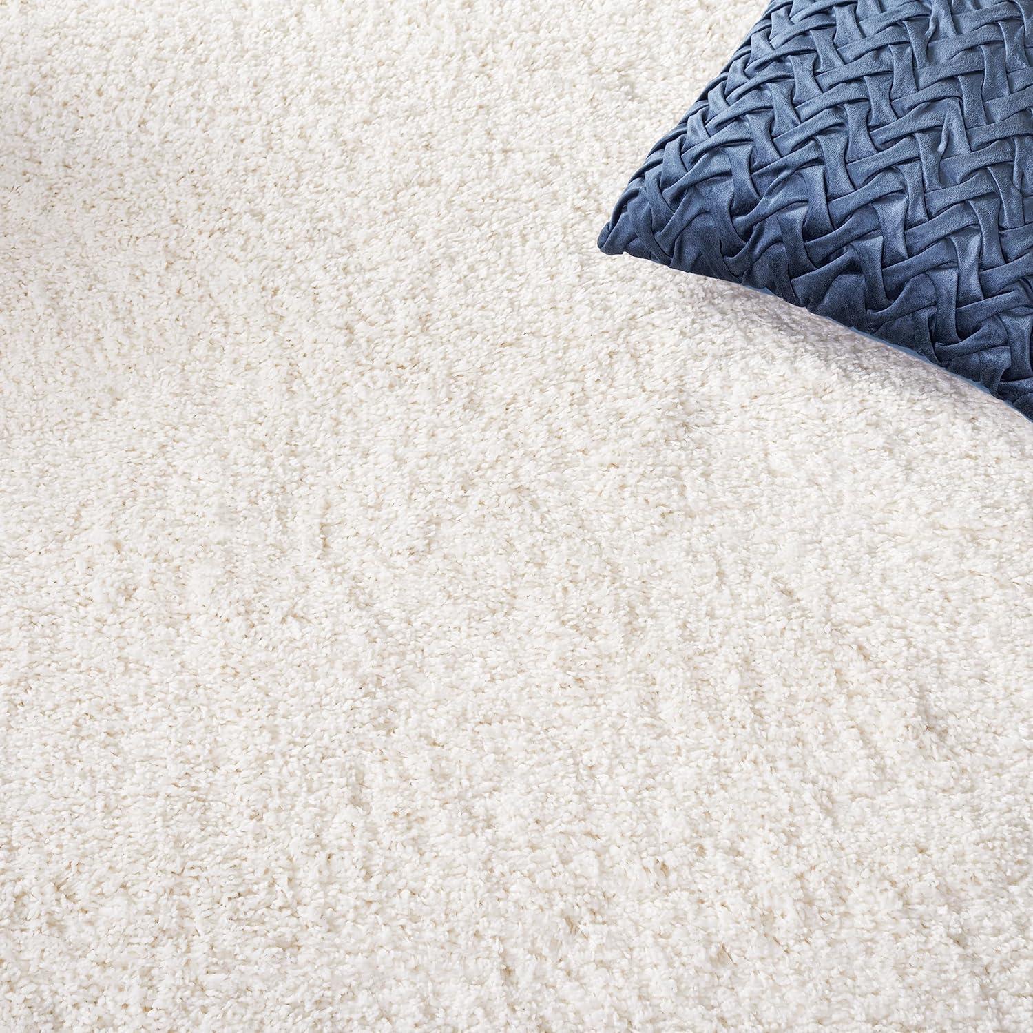 California Shag SG151 Power Loomed Indoor Accent Rug - White - 3'x5' - Safavieh