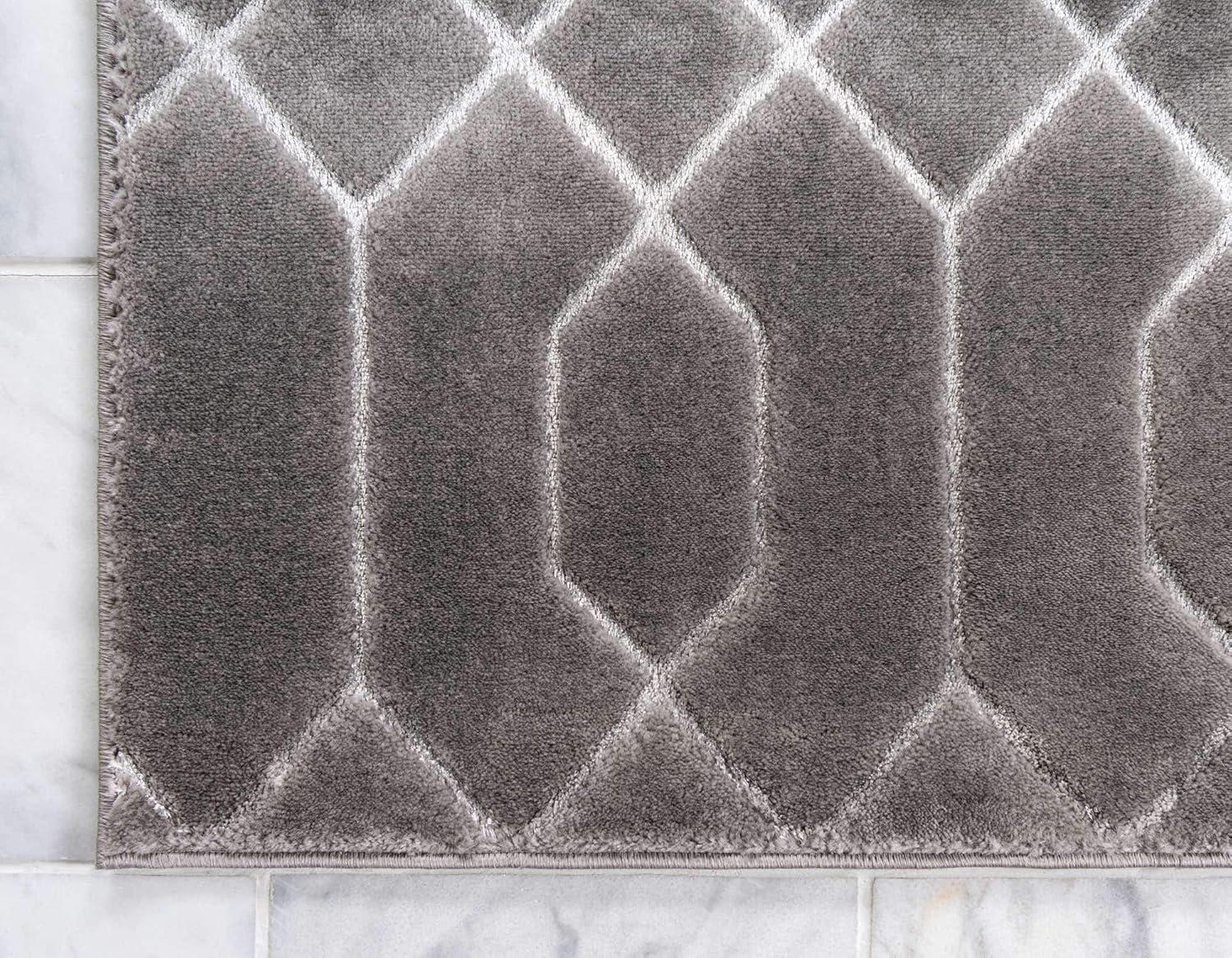 Regency Era Glam 4' x 6' Gray Silver Synthetic Trellis Rug