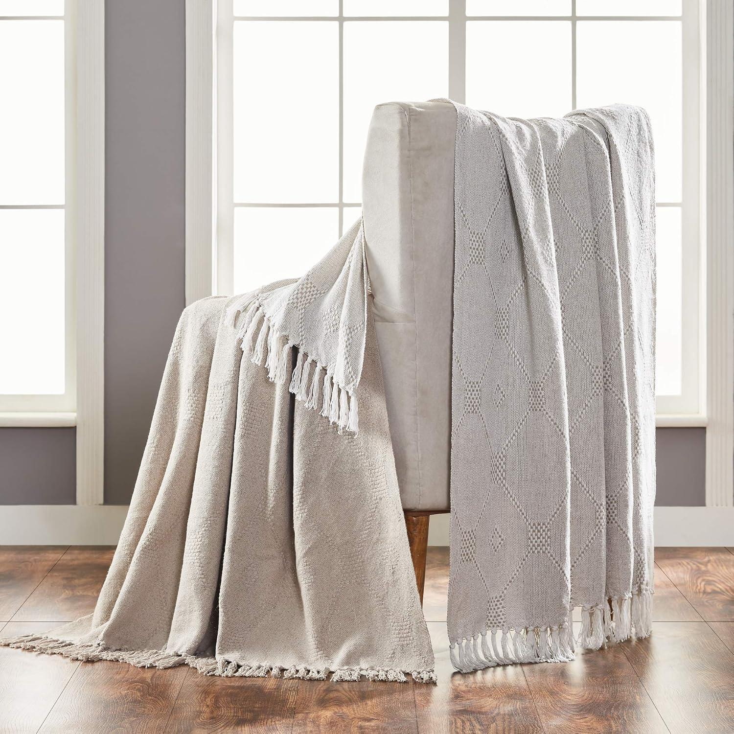 Amrapur Overseas Inc. Plain Weave / Muslin Throw Blanket