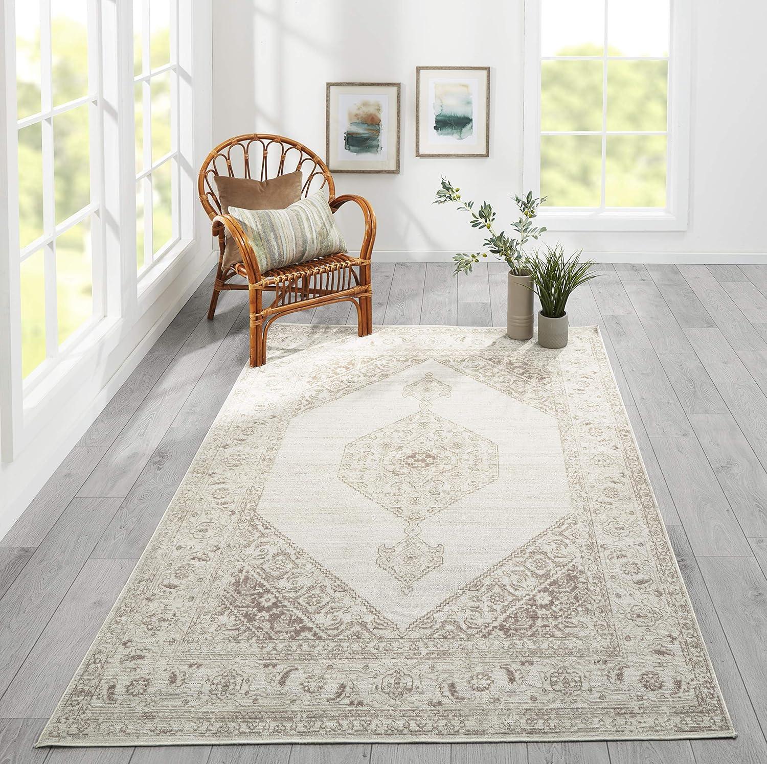 Momeni Isabella Traditional Polyester Brown Area Rug 4' X 6'