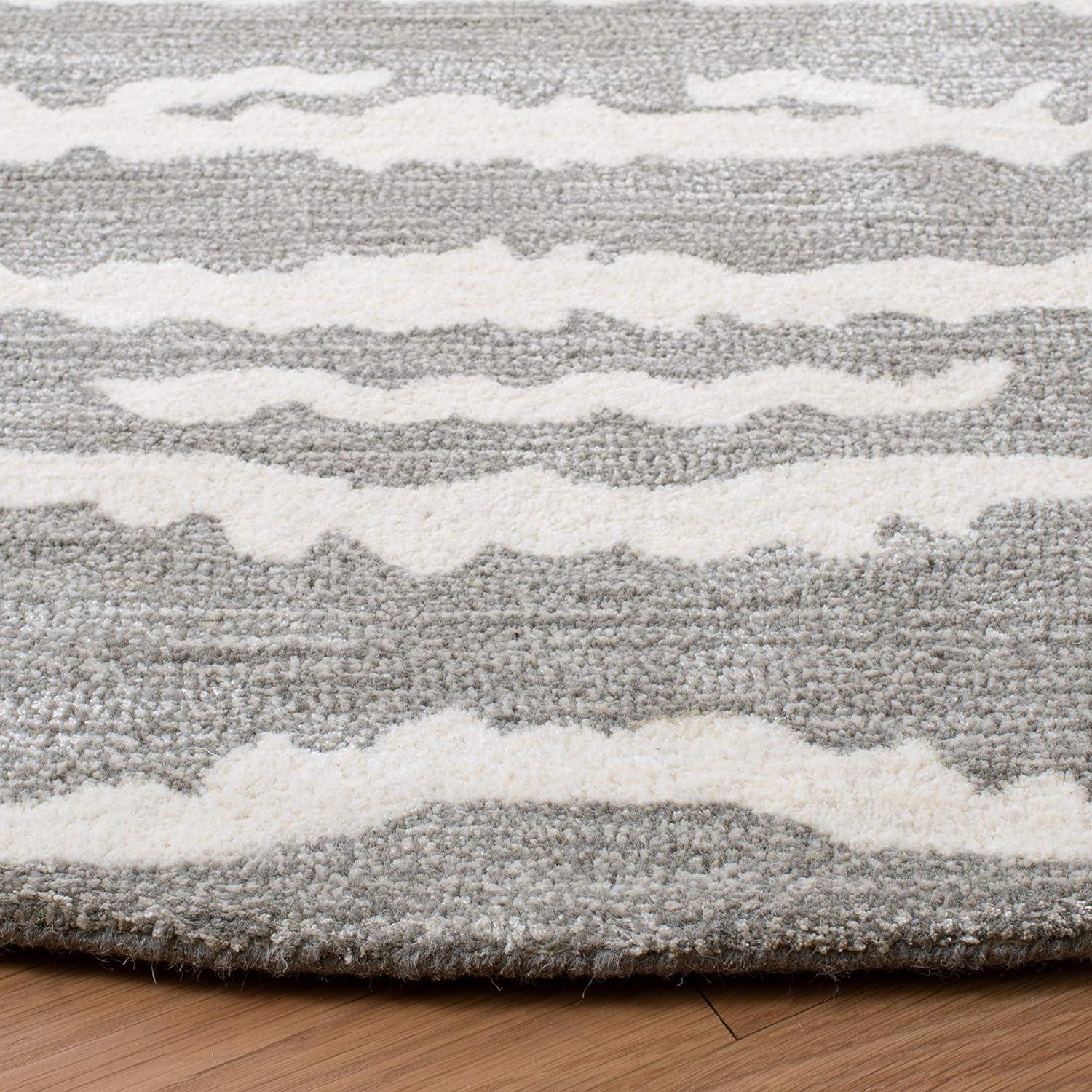 Soho SOH656 Hand Tufted Area Rug - Grey/Ivory - 7'6"x9'6" - Safavieh.