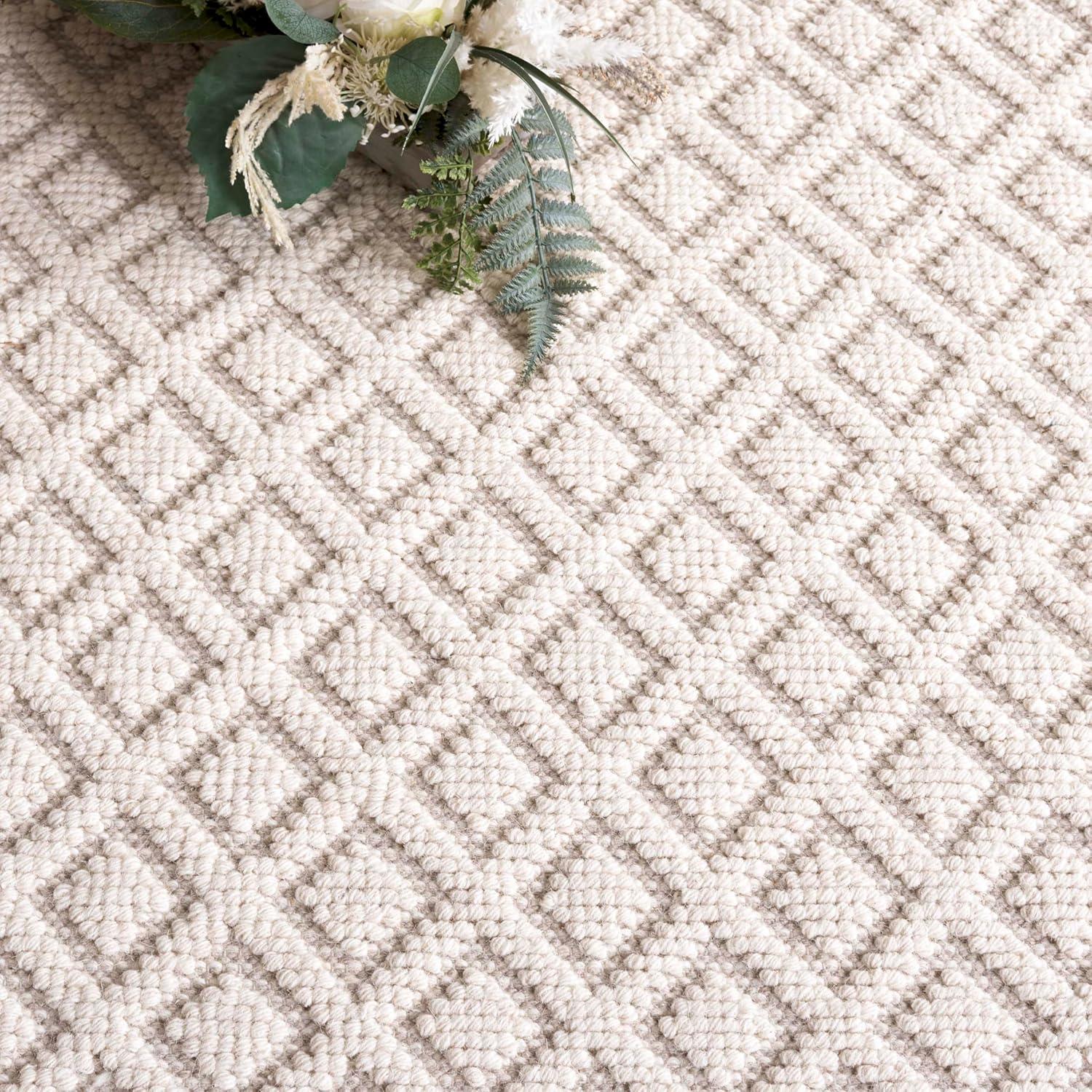 Vermont VRM304 Hand Woven Indoor Area Rug - Ivory - 4'x6' - Safavieh