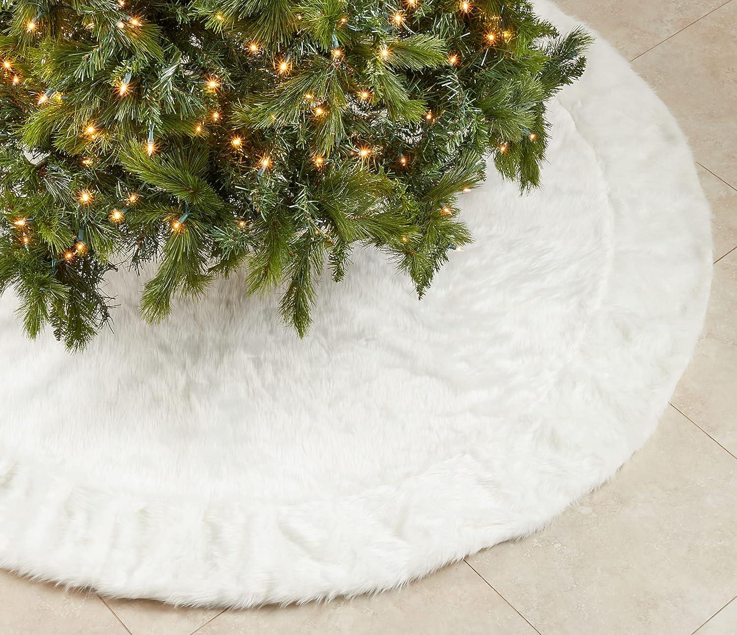 Saro Lifestyle Solid Faux Fur Design Christmas Tree Skirt