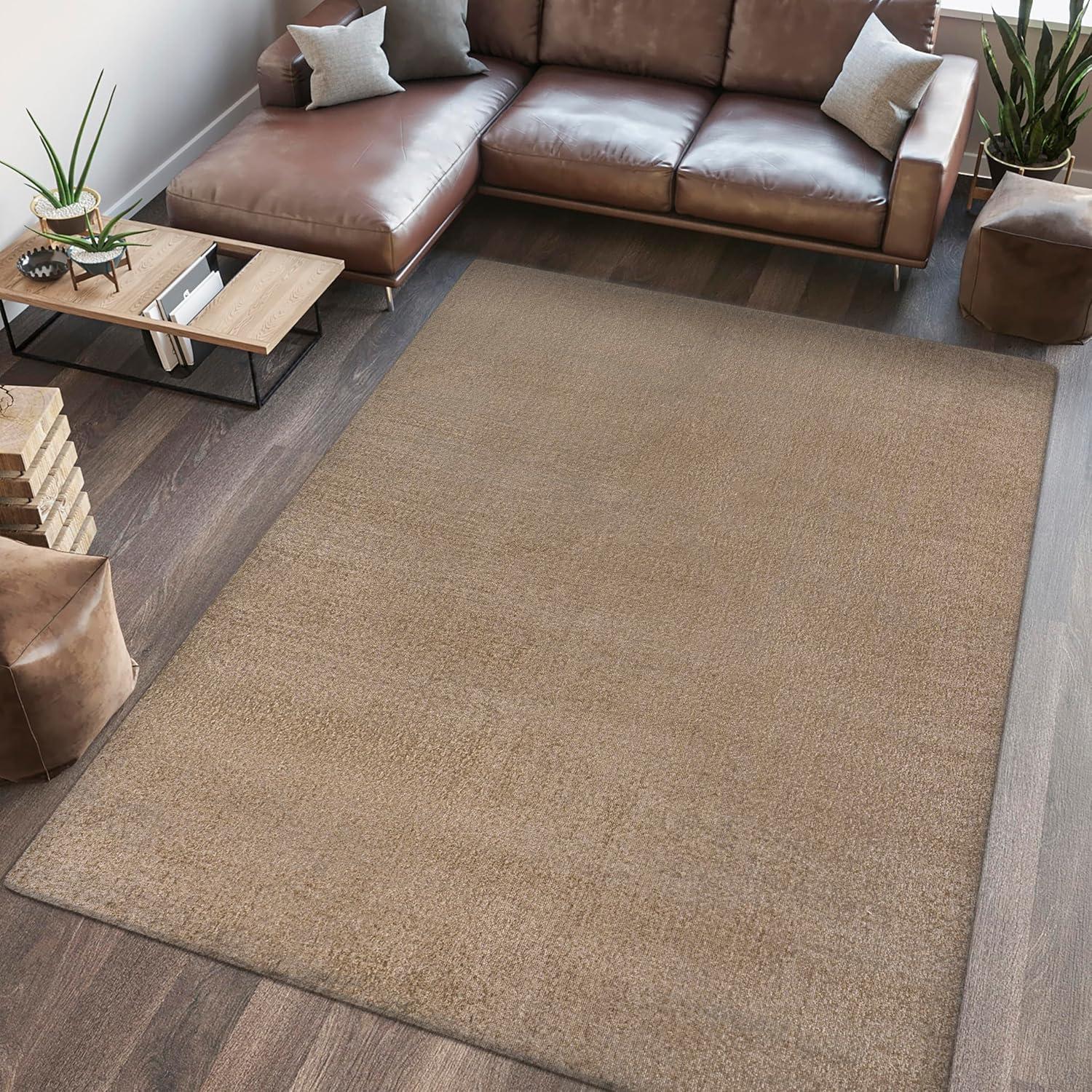 JONATHAN Y Twyla Classic Solid Low-Pile Machine-Washable Brown 4 ft. x 6 ft. Area Rug