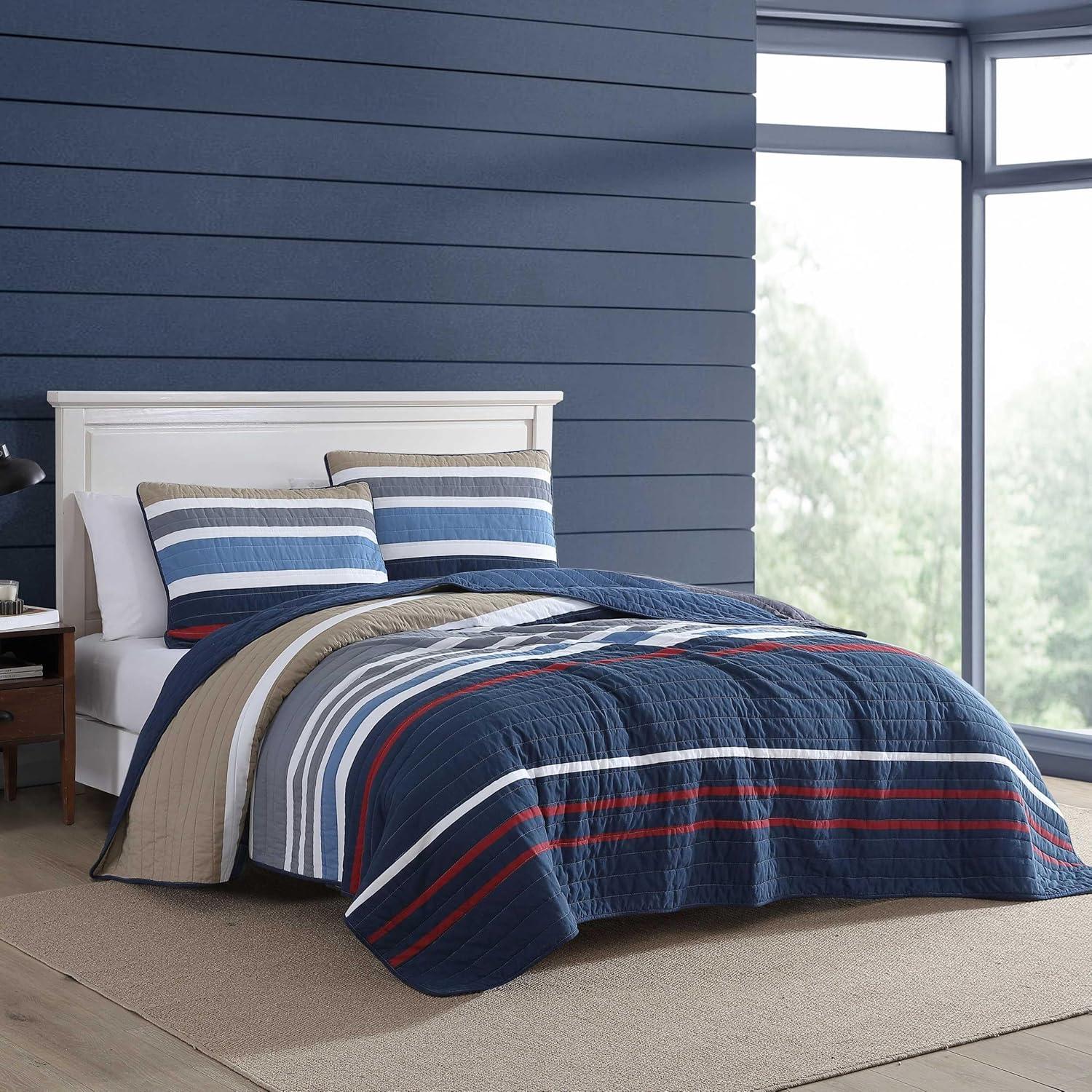Nautica Nautica Bradford Cotton Reversible Navy Quilt Set