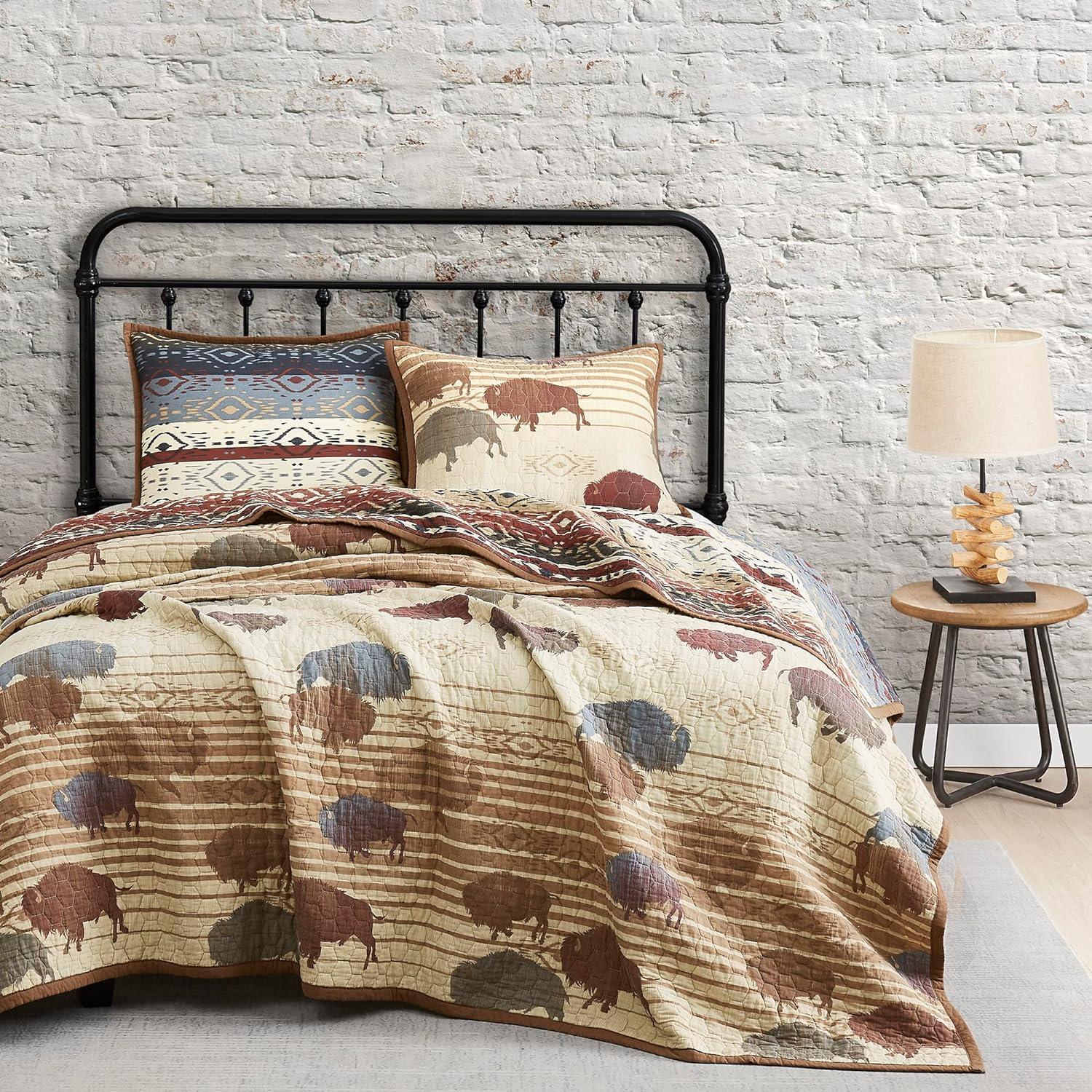 Home on the Range Printed Buffalo Aztec Cotton Western Style Reversible 3 Piece Quilt Set