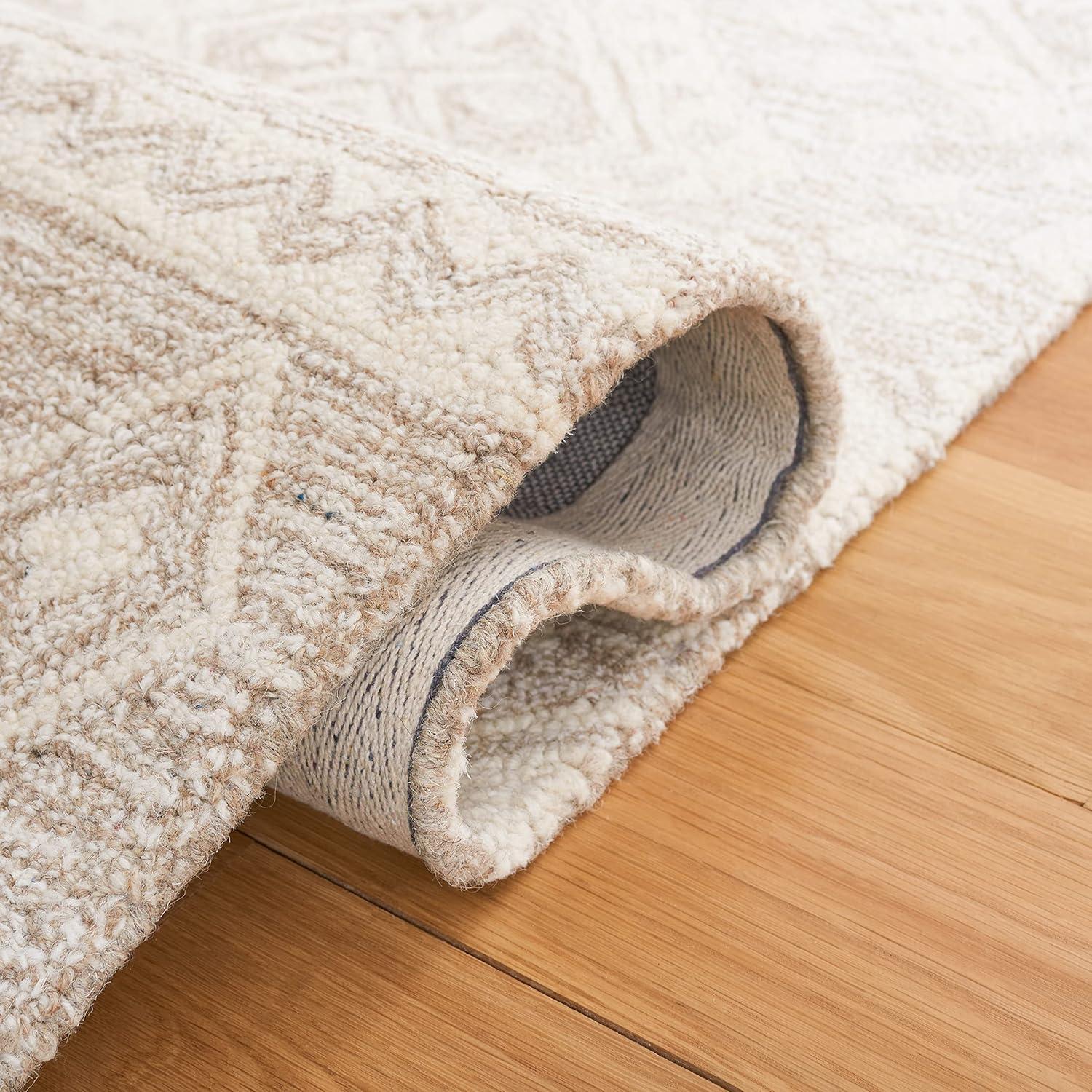 Micro-Loop MLP501 Hand Tufted Indoor Accent Rug - Beige/Ivory - 2'6"x4' - Safavieh