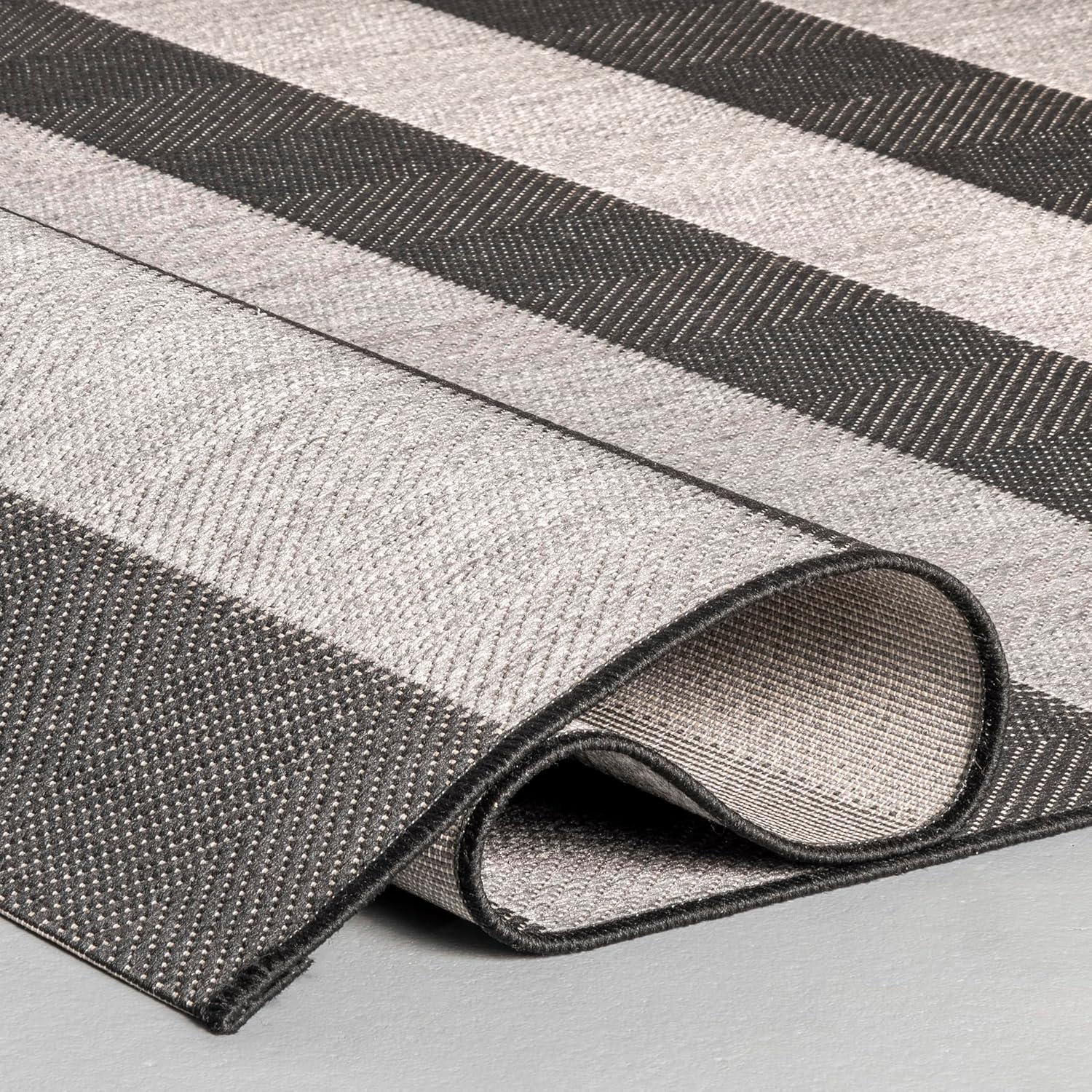 Nuloom Alexis Striped 2x3 Indoor/Outdoor Accent Rug for Living Room Patio Deck Front Porch Entryway Kitchen, Black/Light Grey