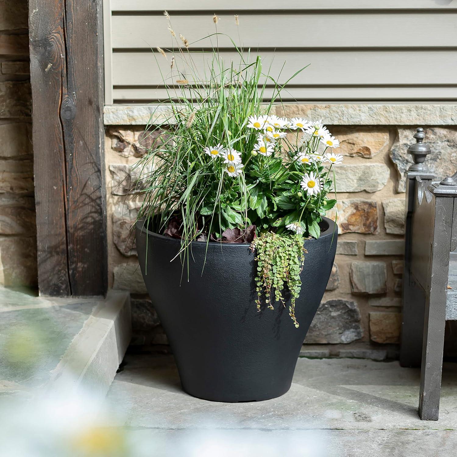 Fernway Onyx Black 25-Quart Weather-Resistant Round Planter