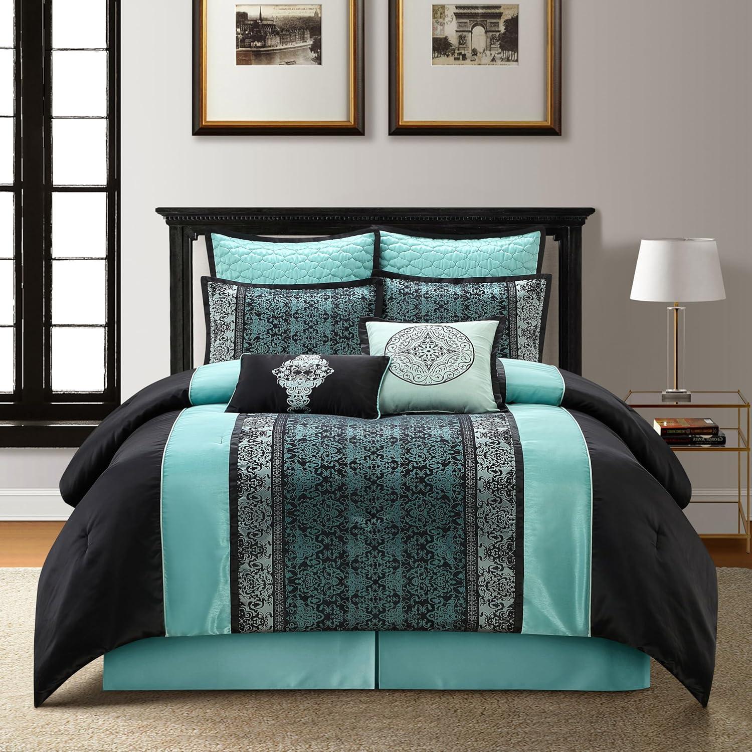 Nanshing Arabesque Traditional Comforter Set