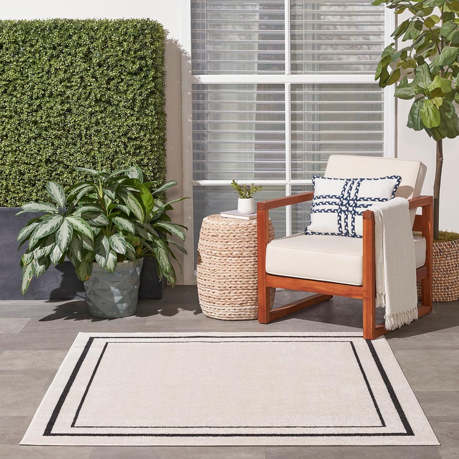 Contemporary Ivory/Black Square Outdoor Rug, Easy-Care Synthetic