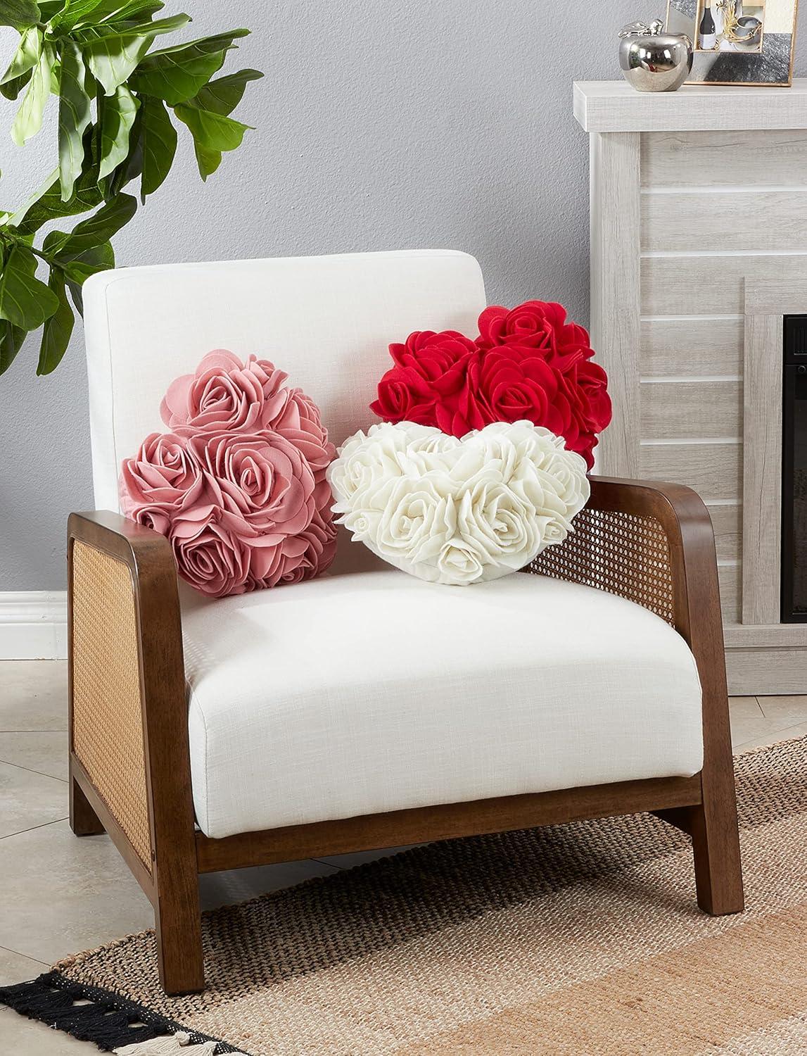 Saro Lifestyle Valentine's Day Throw Pillow With Heart Felt Design, White, 13"