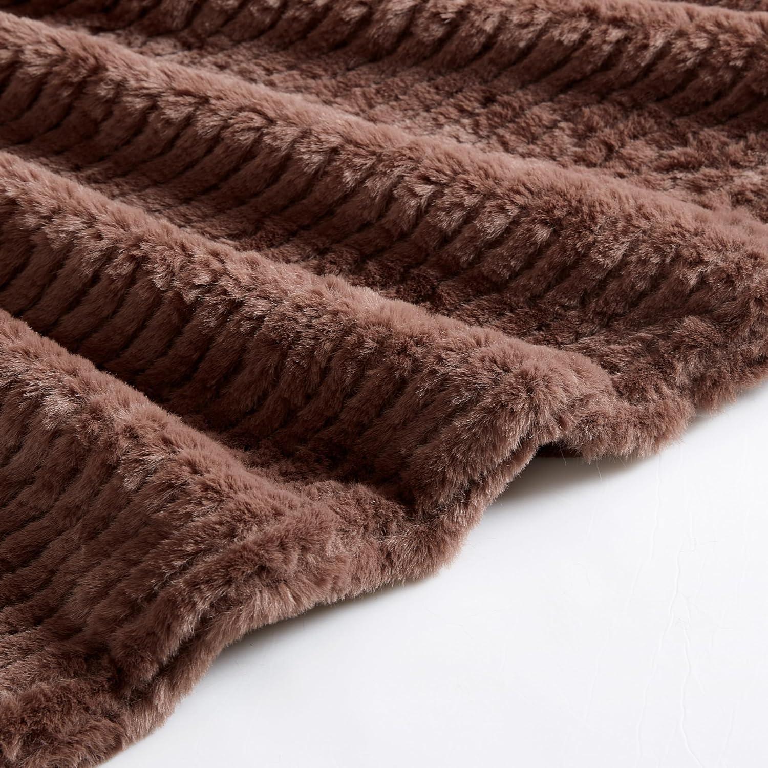 Brown Ribbed Reversible Fleece Sherpa Throw Blanket