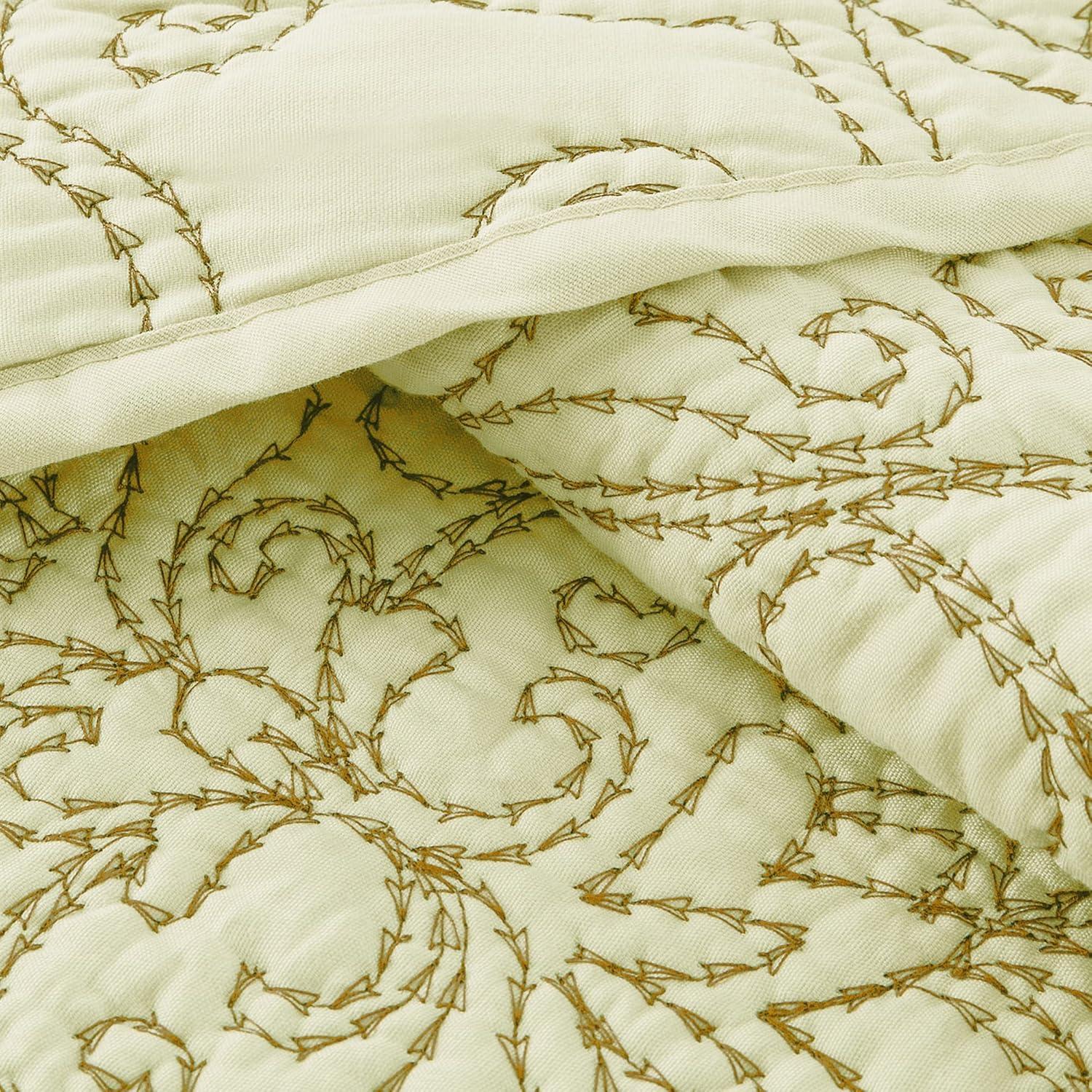 Home Soft Things 4-Piece Reversible Damask Embroidery Bedspread Set, Light Green, Oversized King 120"x120"
