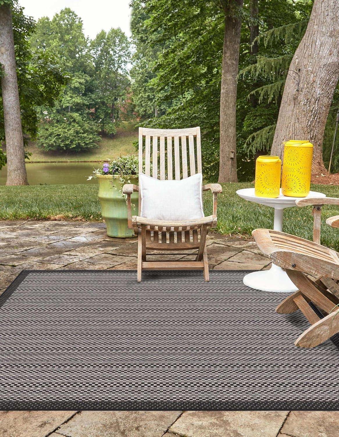 Striped Indoor / Outdoor Rug