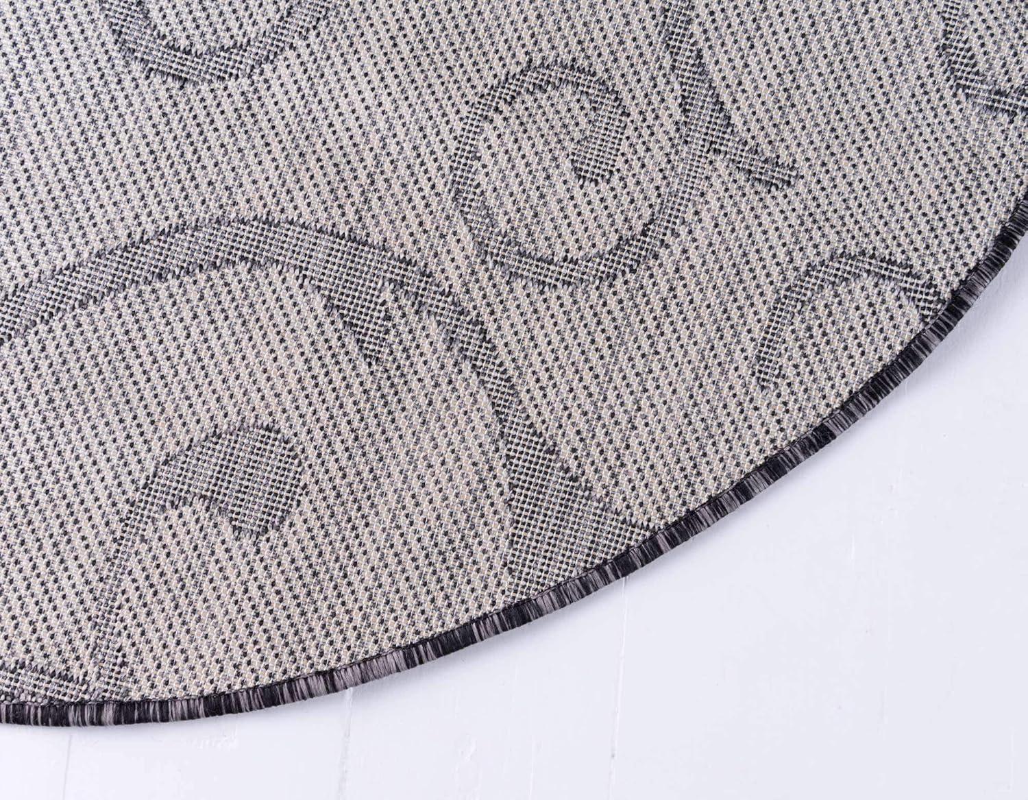 Unique Loom 4' 0 x 4' 0 Round Indoor/Outdoor Botanical Charcoal Gray Area Rug