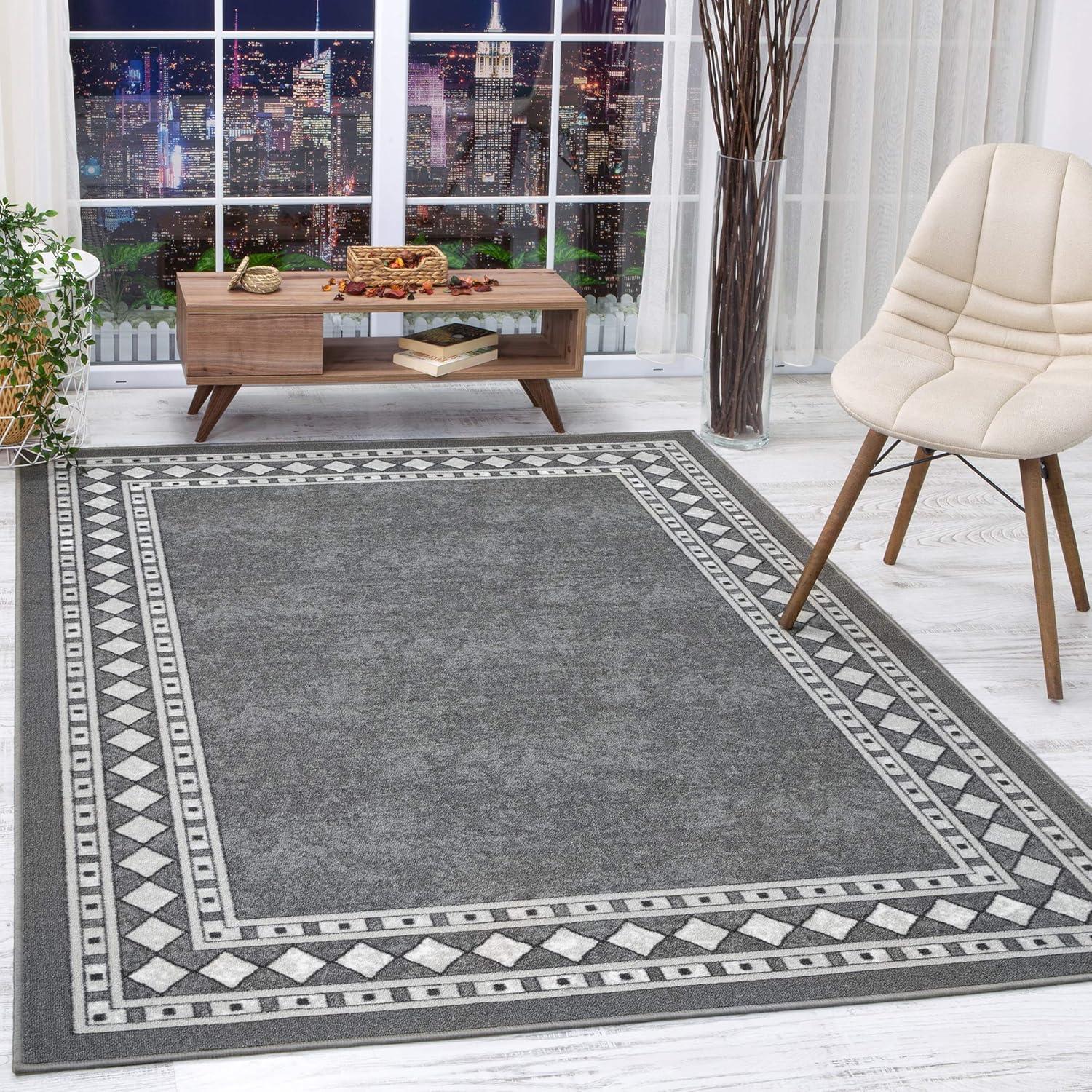 Gray 5' x 7' Modern Synthetic Area Rug with Rubber Backing